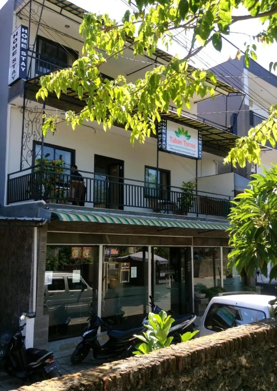 Tuban Torres Accommodation