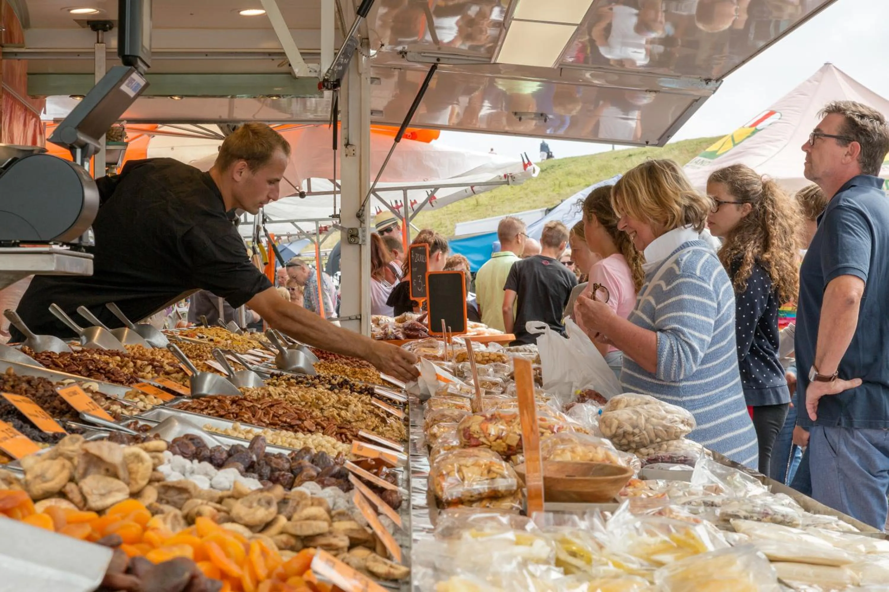 Shopping Area in Beach Hotel I Kloeg Collection