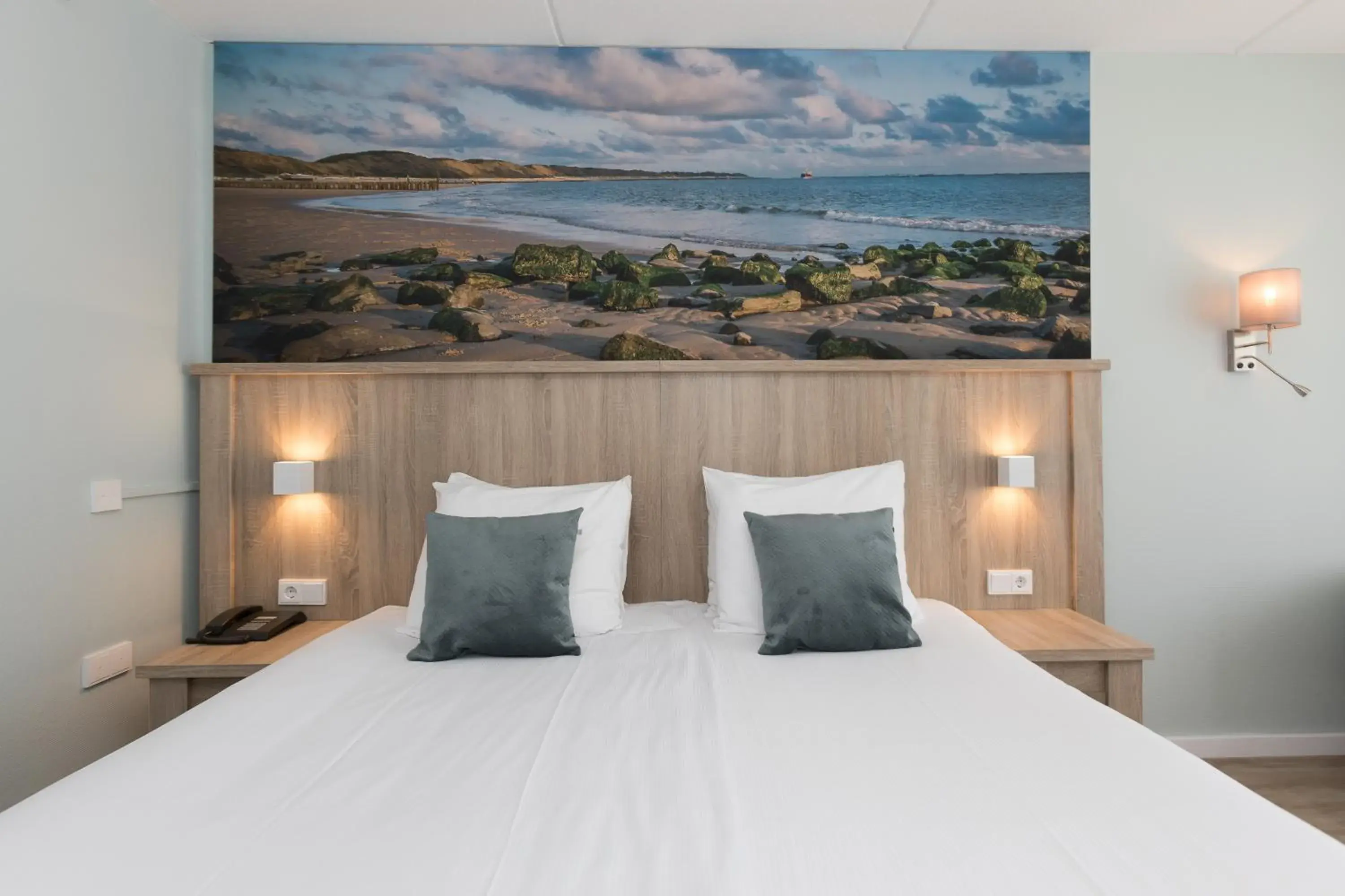 Deluxe Double Room (dog allowed on request) in Beach Hotel I Kloeg Collection Deluxe Double Room (dog allowed on request) in Beach Hotel I Kloeg Collection