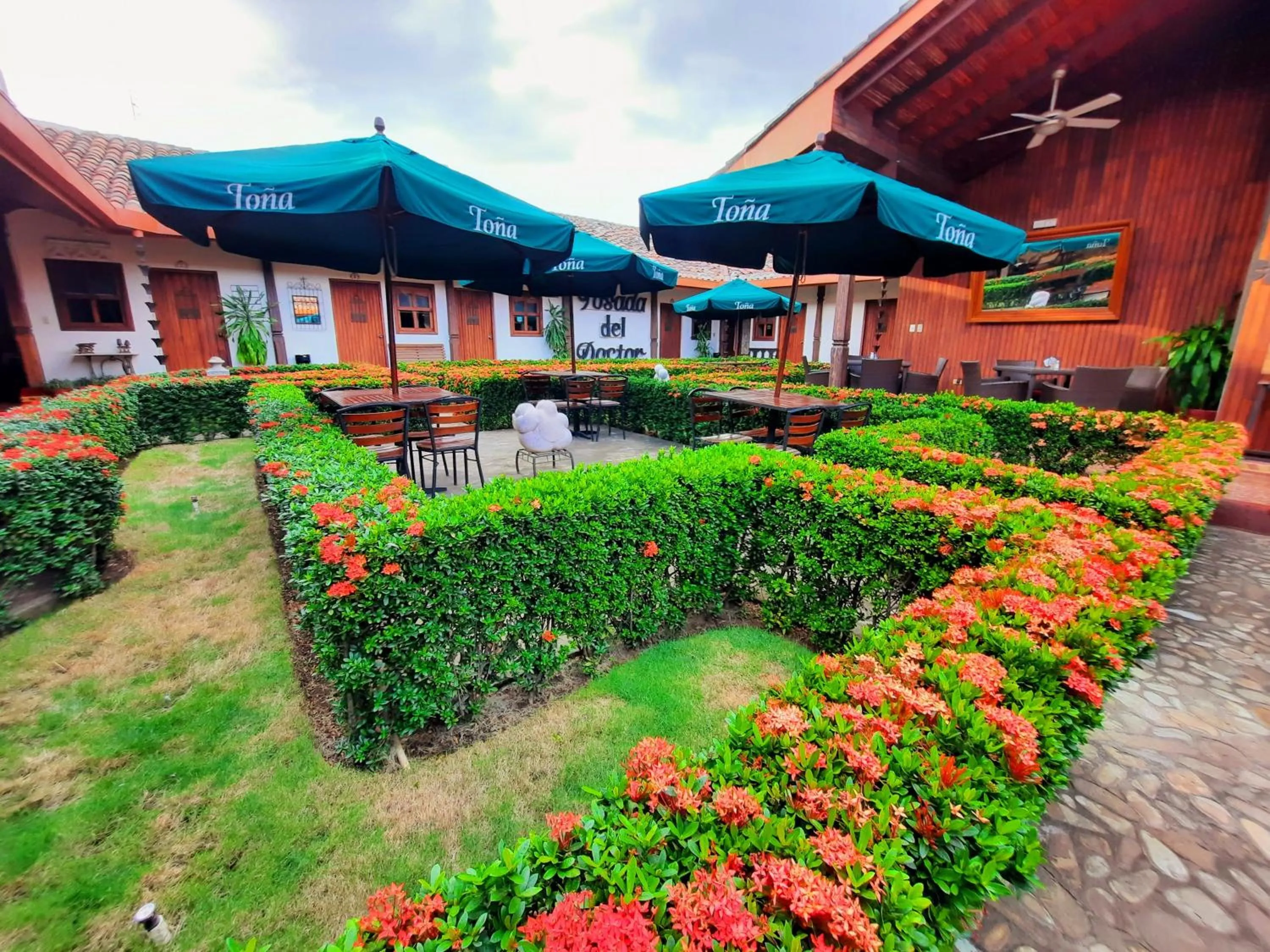 Property building in Hotel La Posada del Doctor