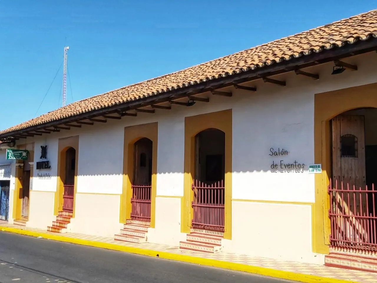 Property building in Hotel La Posada del Doctor