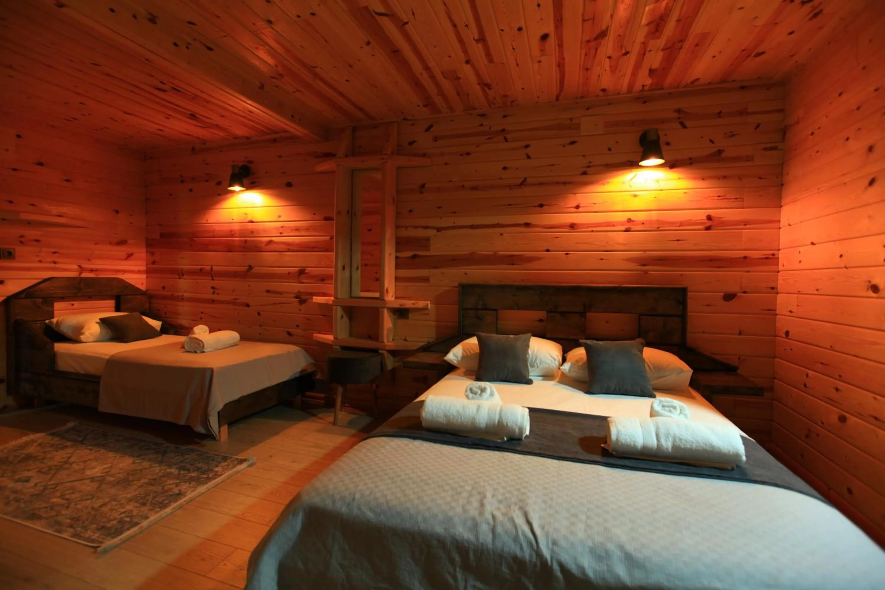 Bed in Kinya Bungalov Hotel