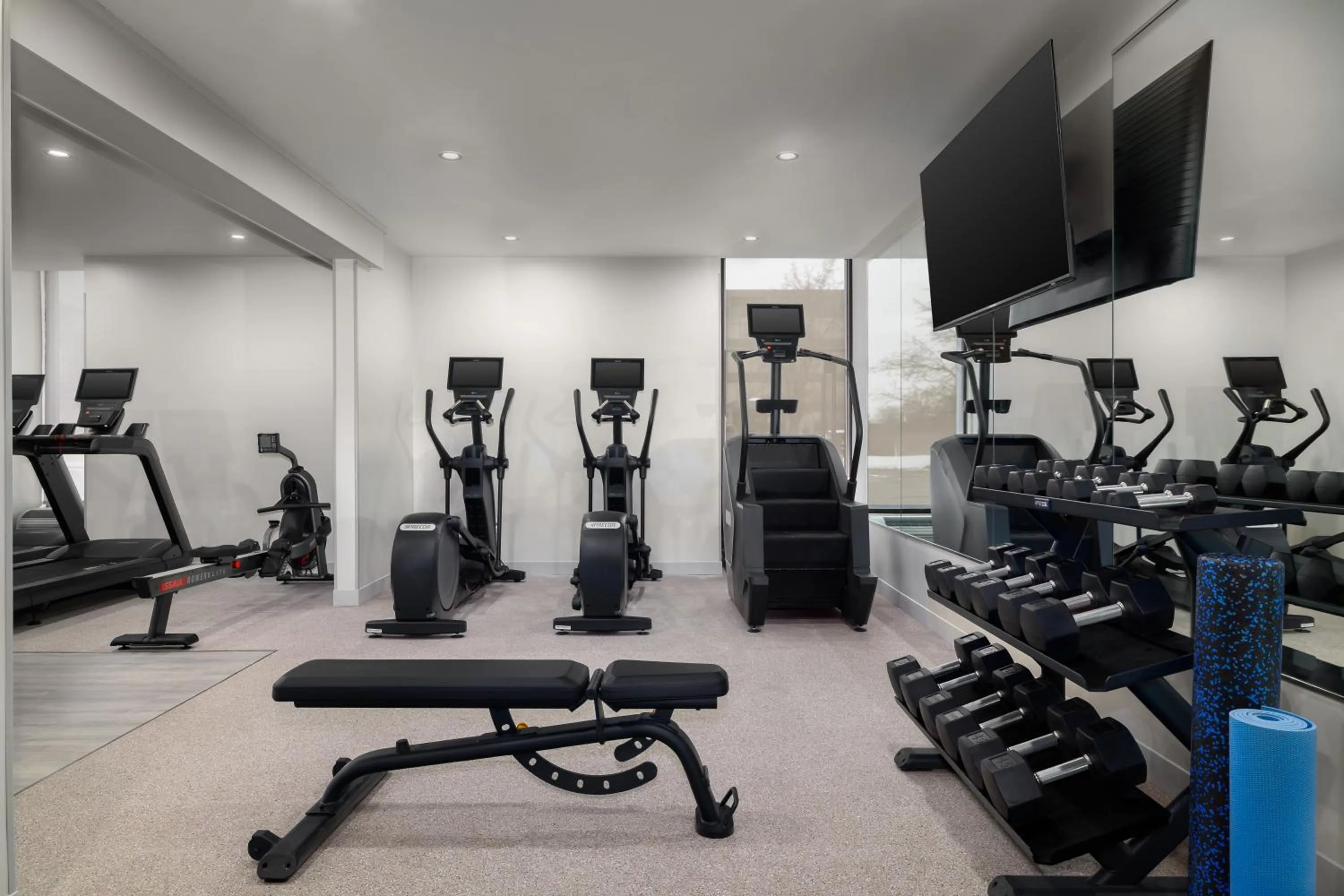 Fitness centre/facilities in EVEN Hotel Detroit North - Troy by IHG