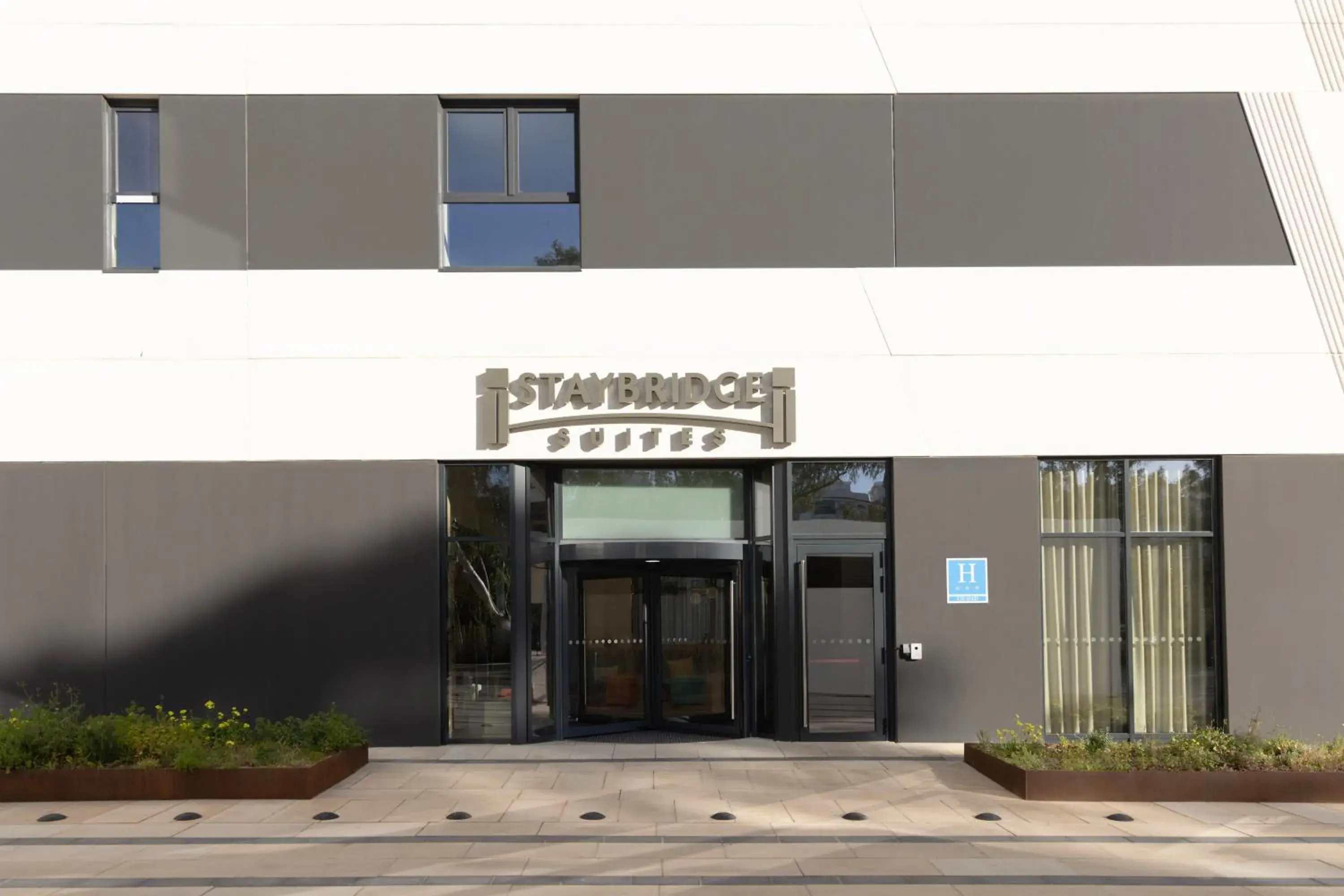 Facade/entrance in Staybridge Suites & Apartments Malaga by IHG Facade/entrance in Staybridge Suites & Apartments Malaga by IHG