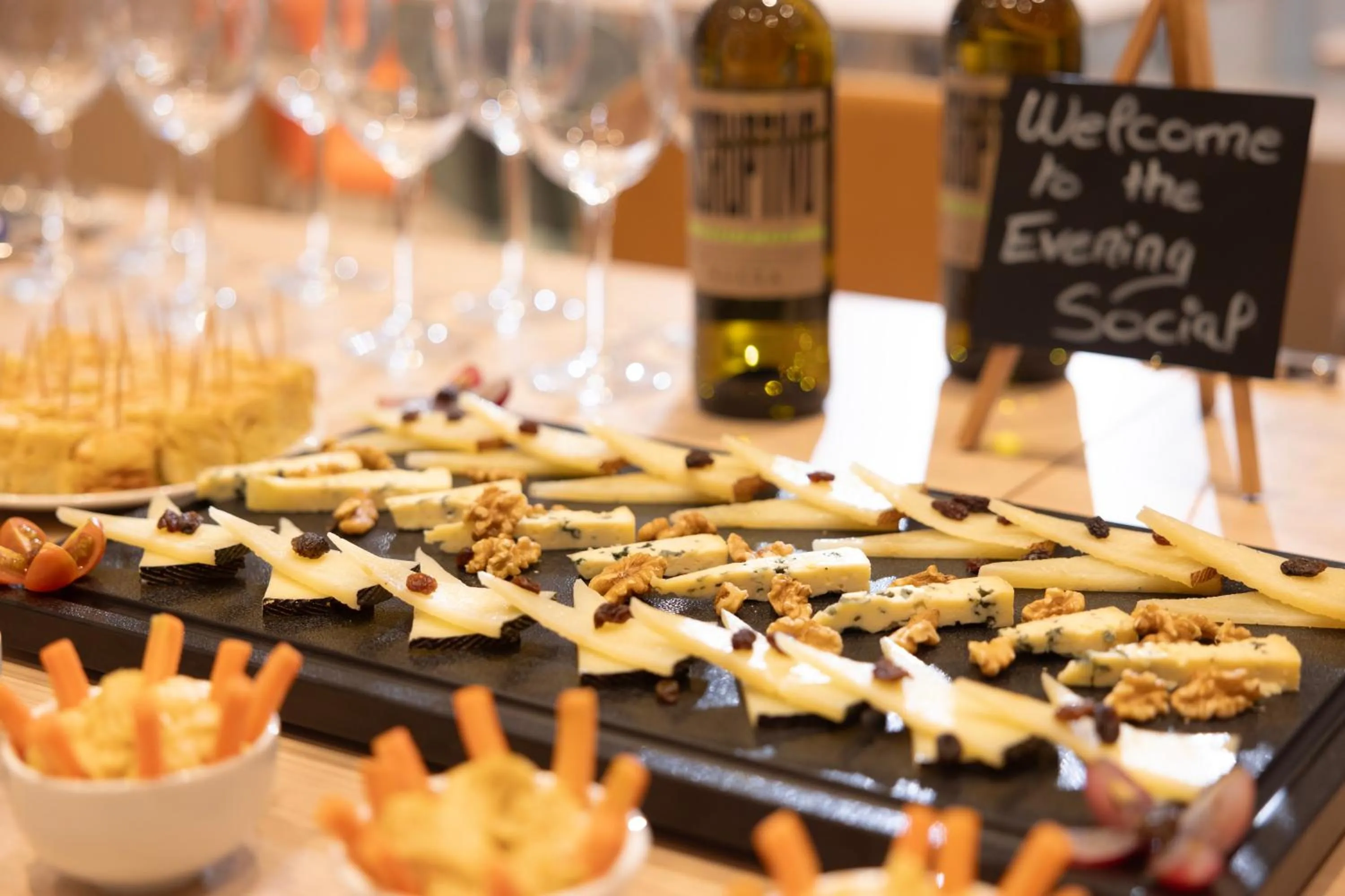 Restaurant/places to eat in Staybridge Suites & Apartments Malaga by IHG