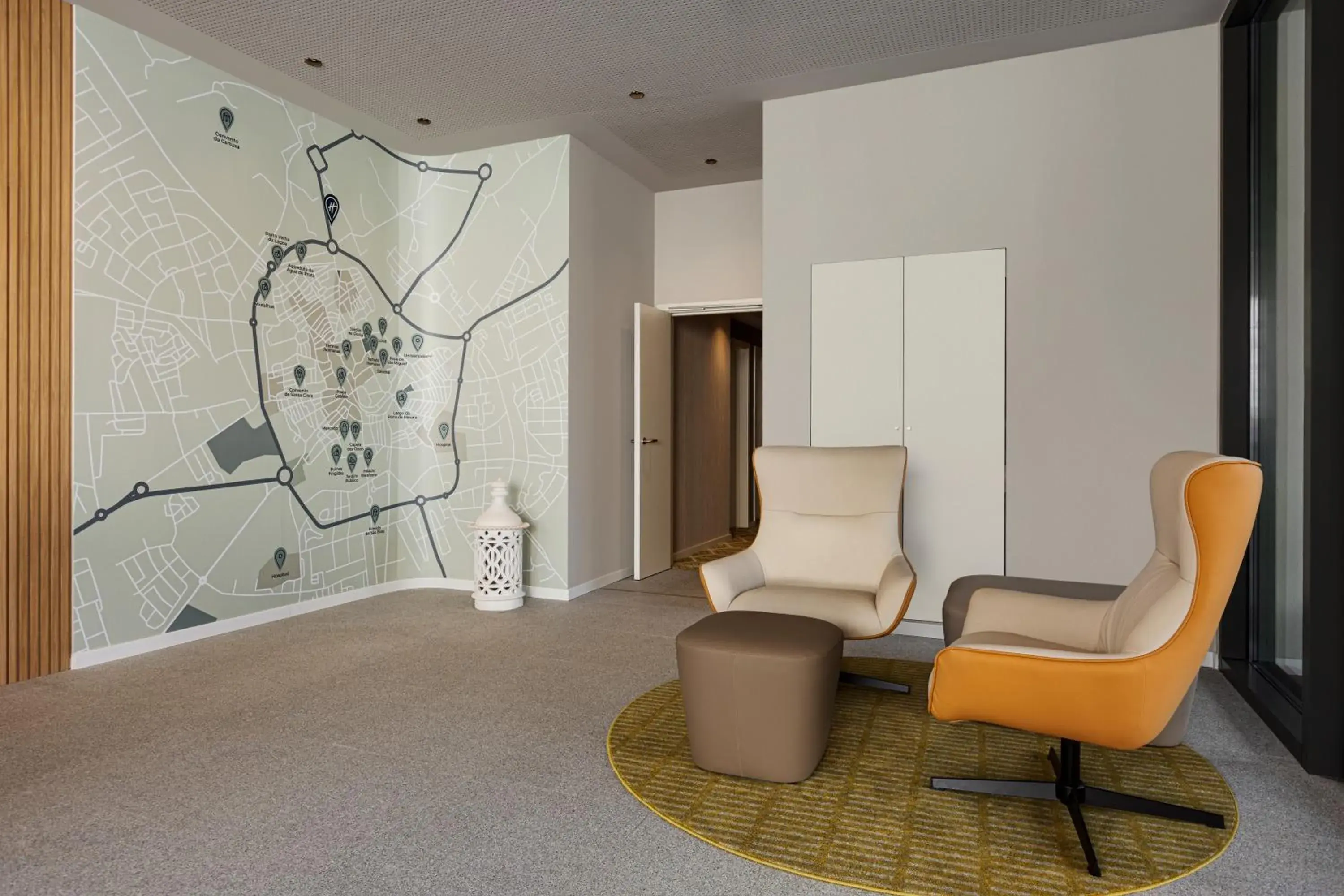 Lobby or reception in Holiday Inn Express Évora by IHG Lobby or reception in Holiday Inn Express Évora by IHG