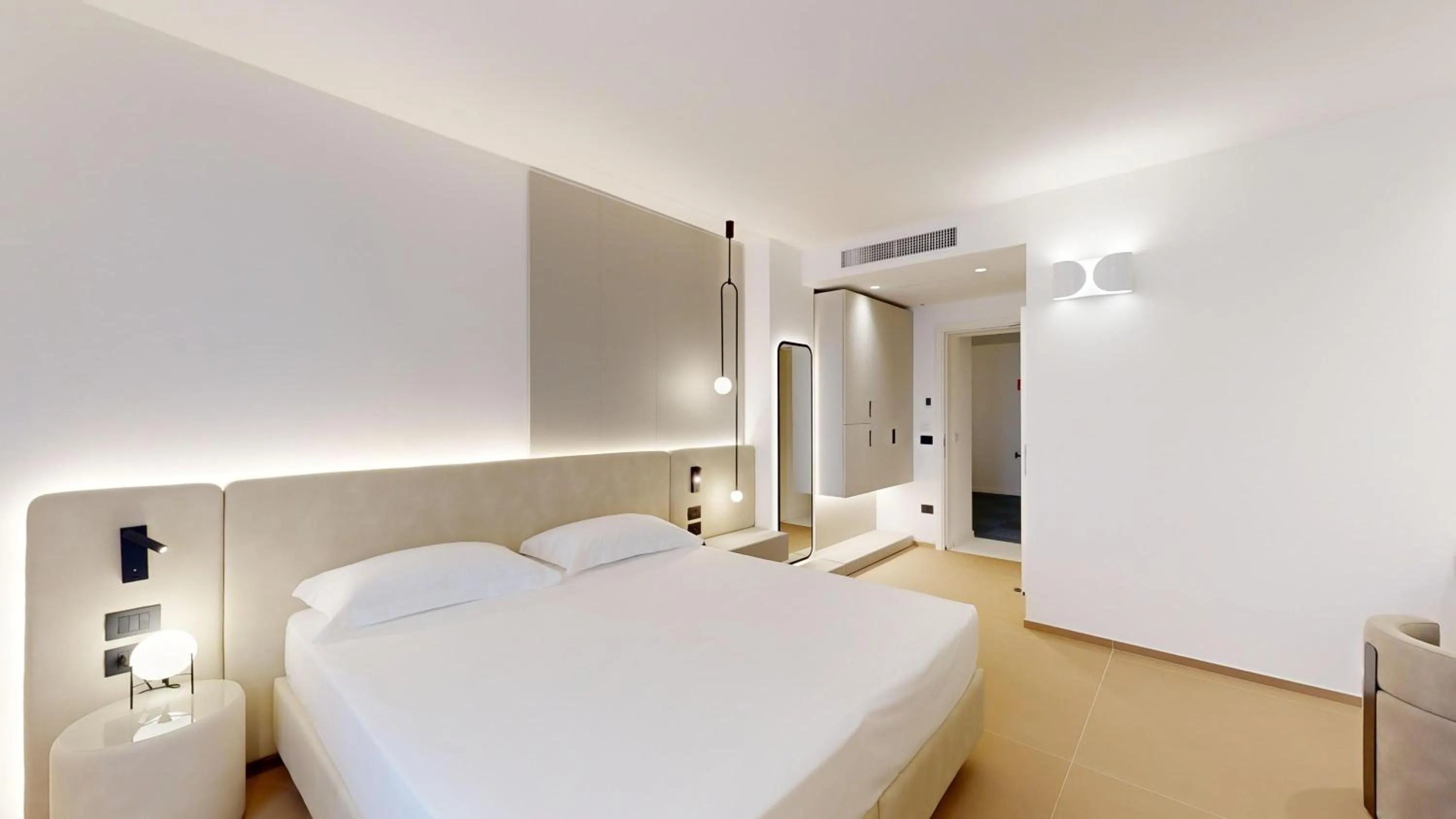 Bedroom, Bed in PRIMO OSTUNI HOTEL