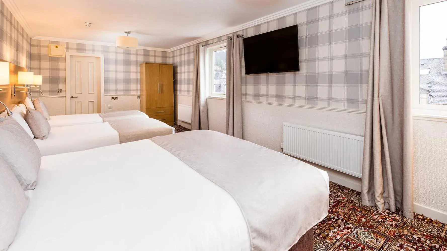 Bedroom, Bed in Fisher's Hotel Bedroom, Bed in Fisher's Hotel