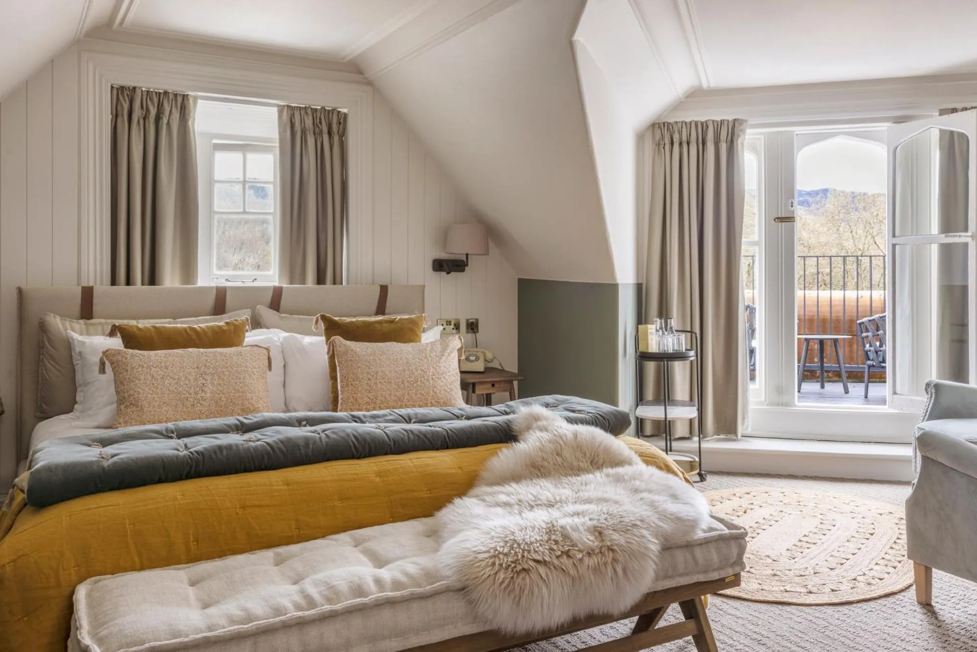 Bed in Pine Trees Hotel Pitlochry