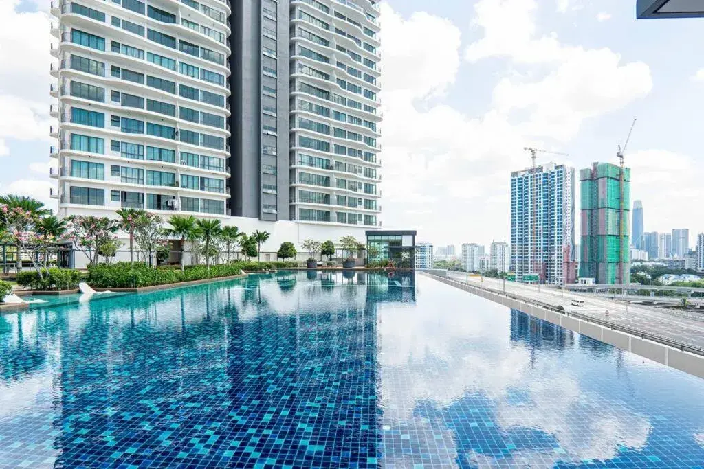 Pool view in Datum Jelatek Residence by Airhost Pool view in Datum Jelatek Residence by Airhost