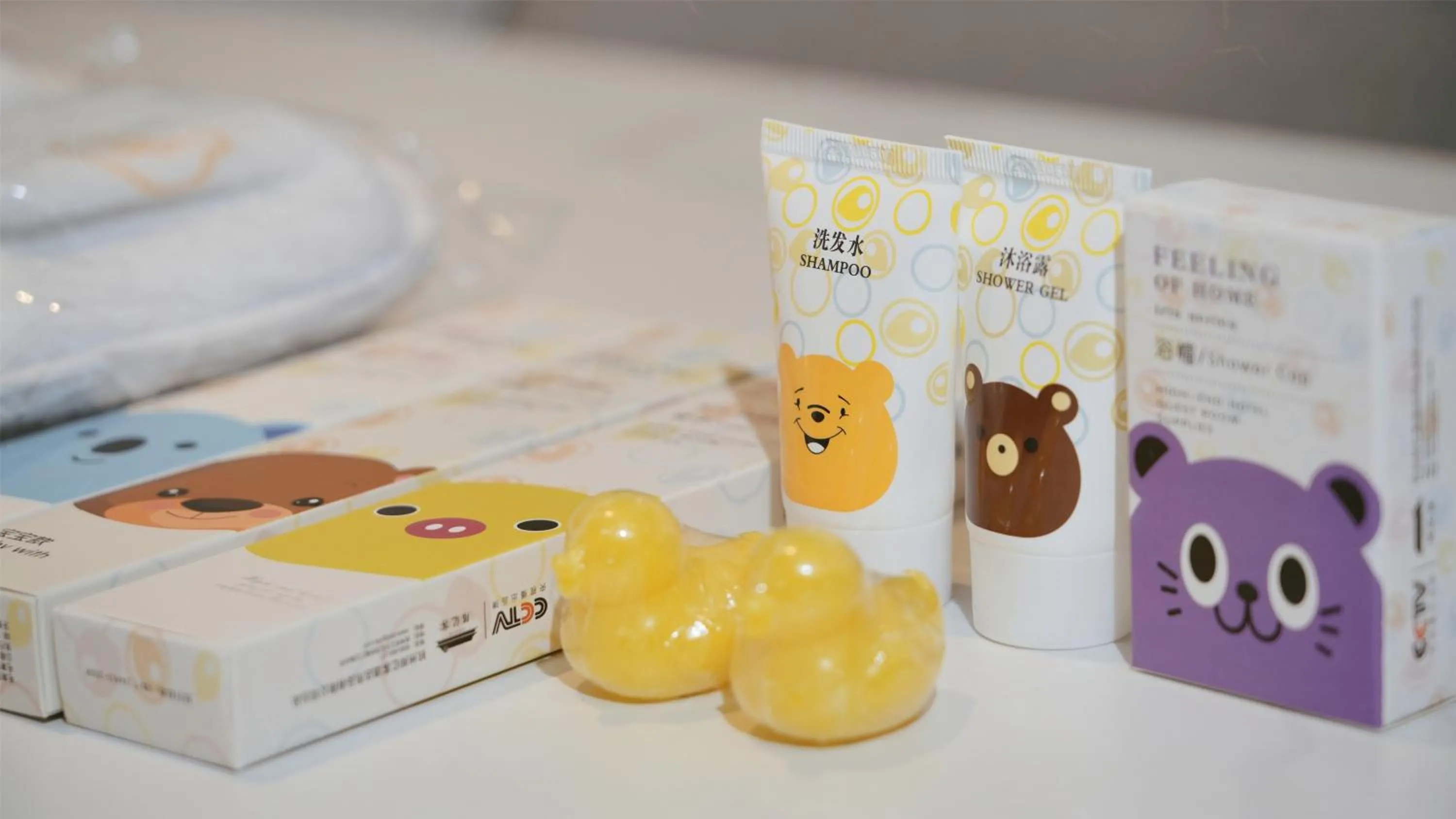 children in Serveyou Serviced Apartment Zengcheng Branch-Free Airport Pickup & Free Canton Fair shuttle