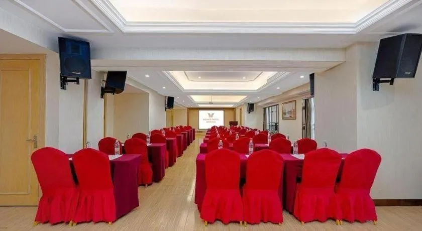 Vienna Hotel Chongqing Yongchuan High-Speed Railway Station Xinglong Lake