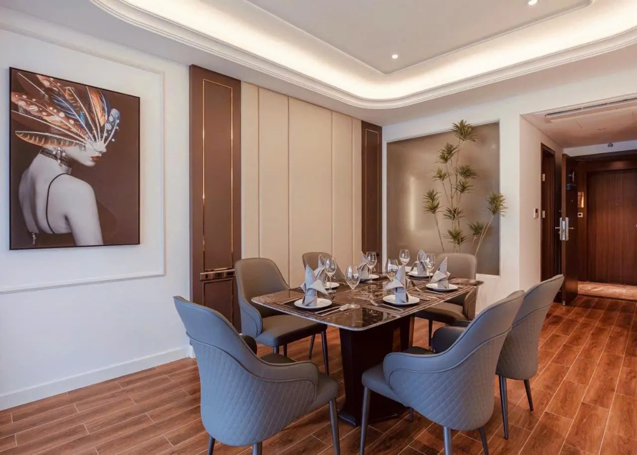 Restaurant/places to eat in OYSTER BAY HOTEL VUNG TAU