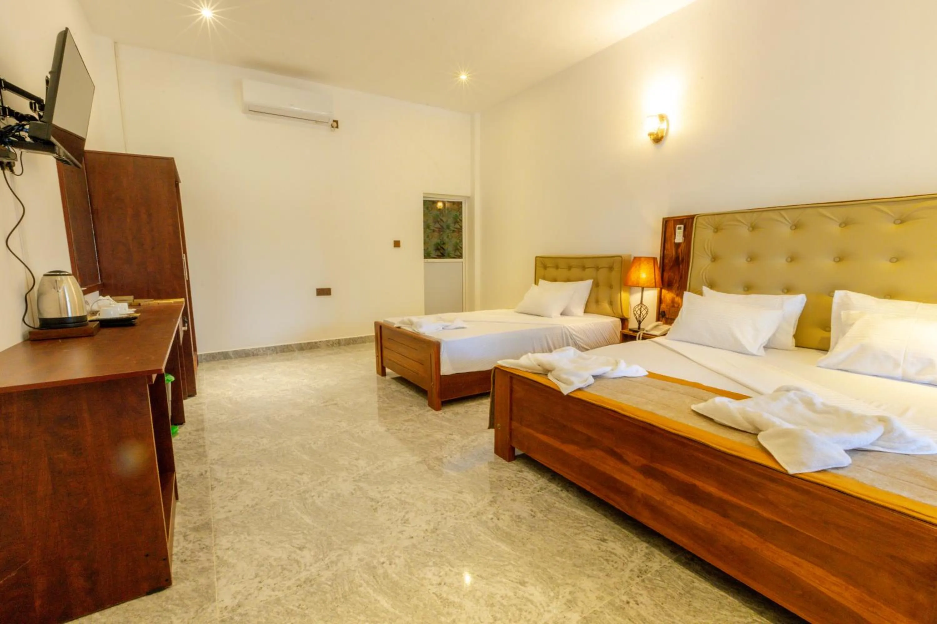 Bedroom, Bed in Elysia Sigiriya Hotel