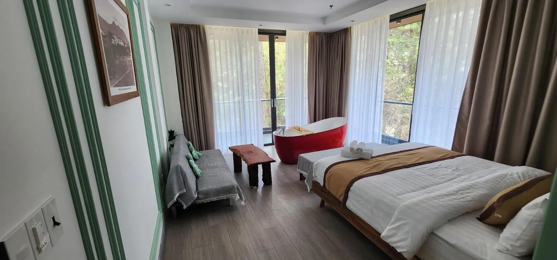 Bed in LHASA HOTEL - Central hotel in Dalat