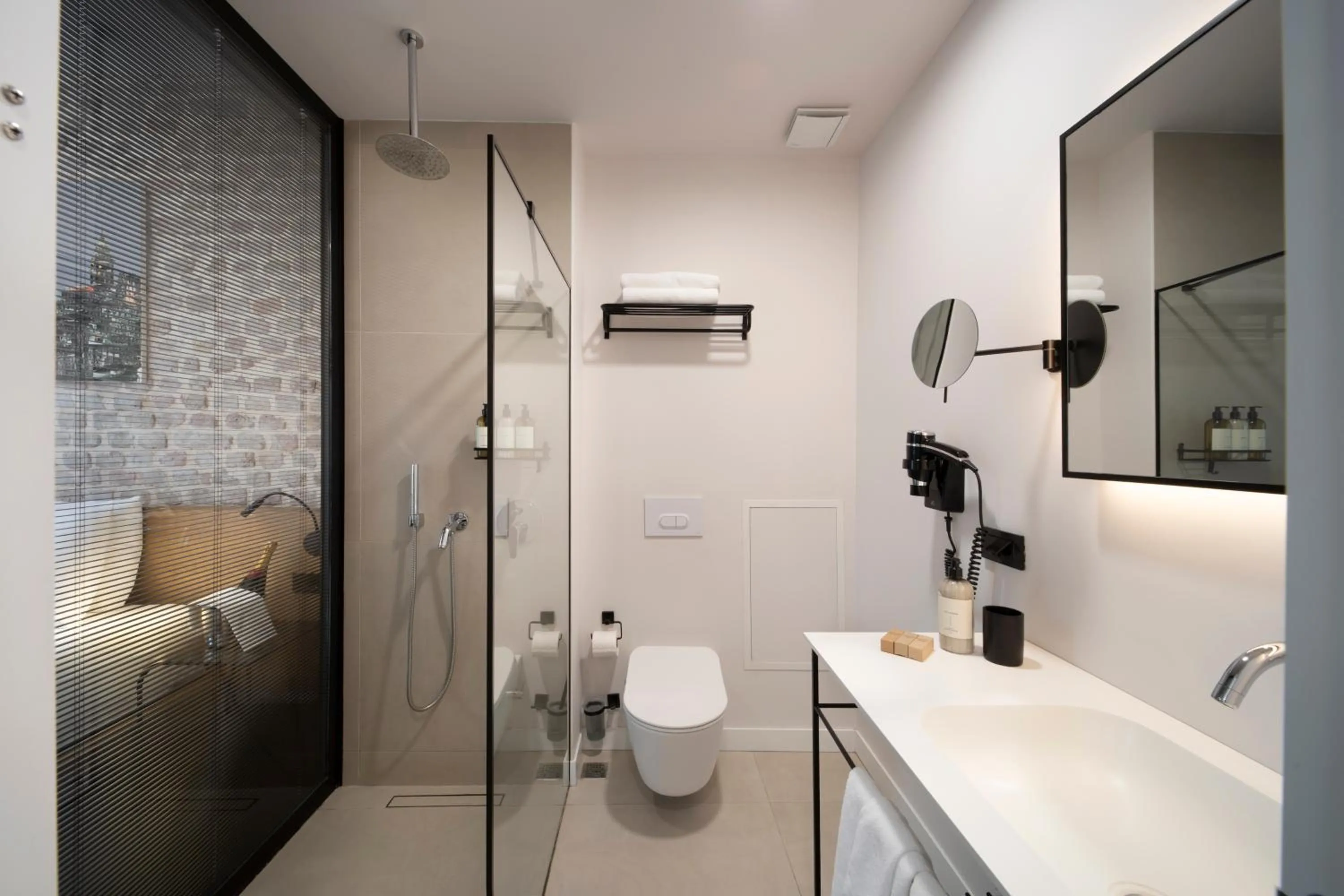 Shower in Hammamhane Hotel