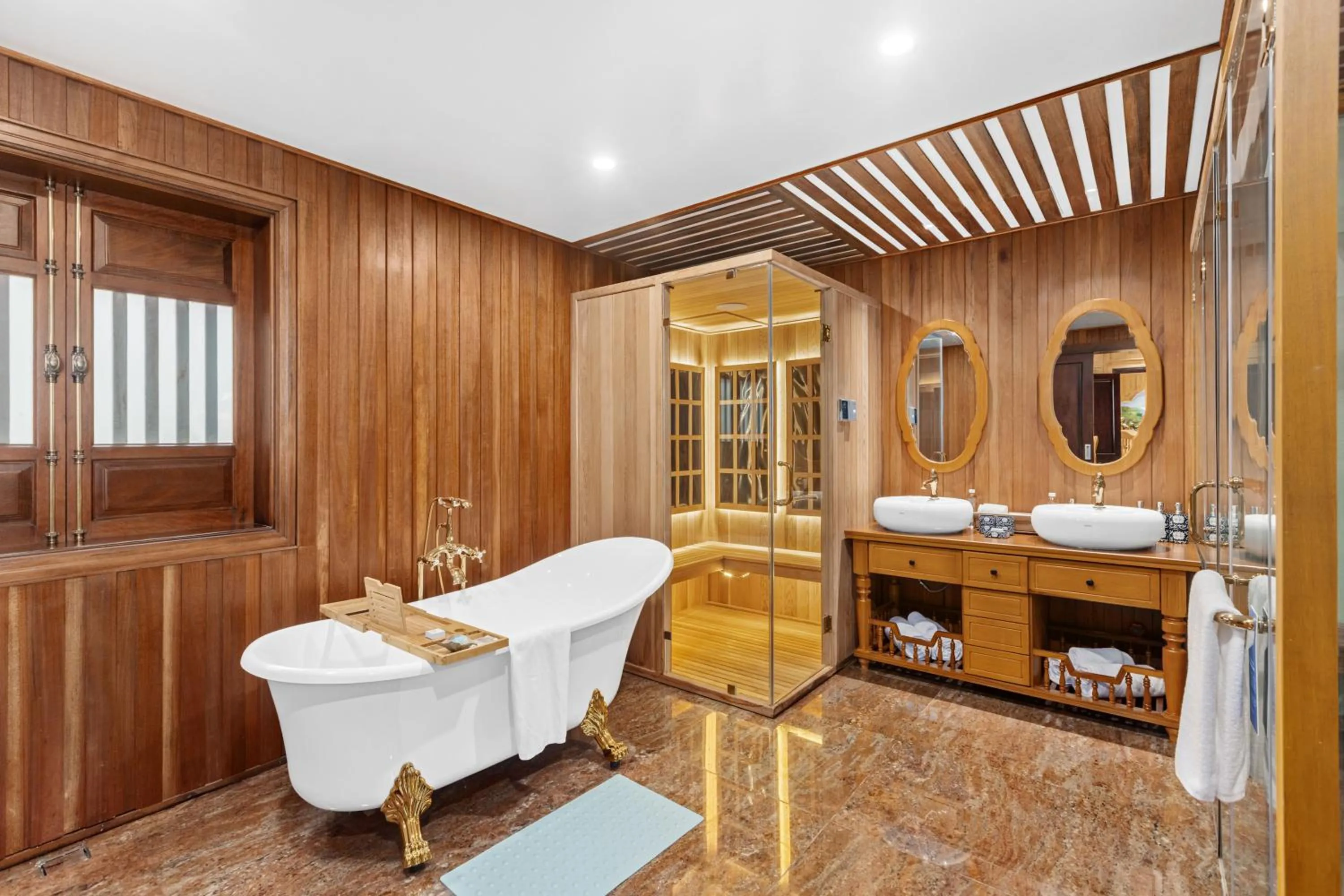 Bathroom in Wafaifo Resort Hoi An