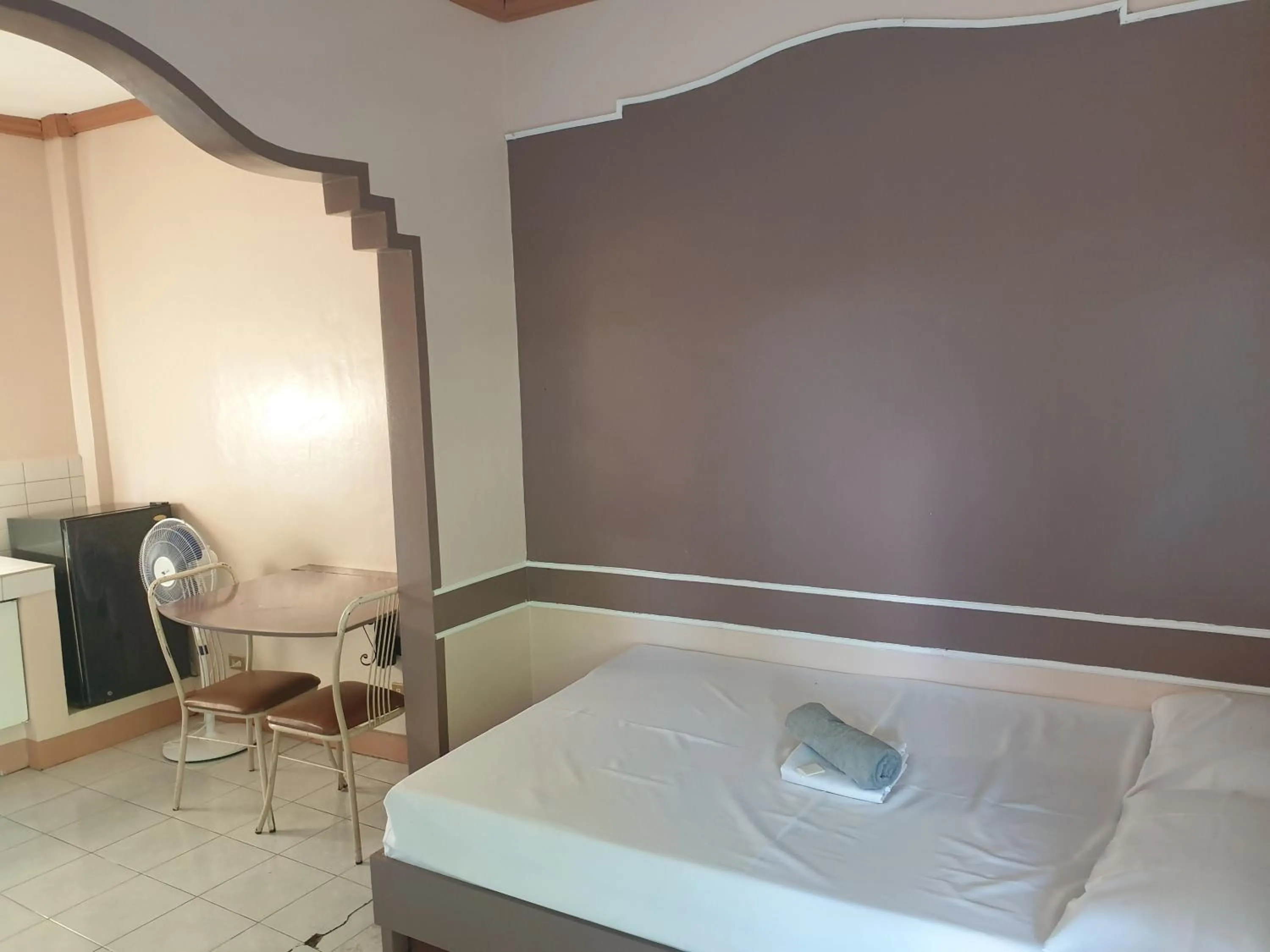 Bedroom in Mayon View Garden Apartelle Sa Bukid