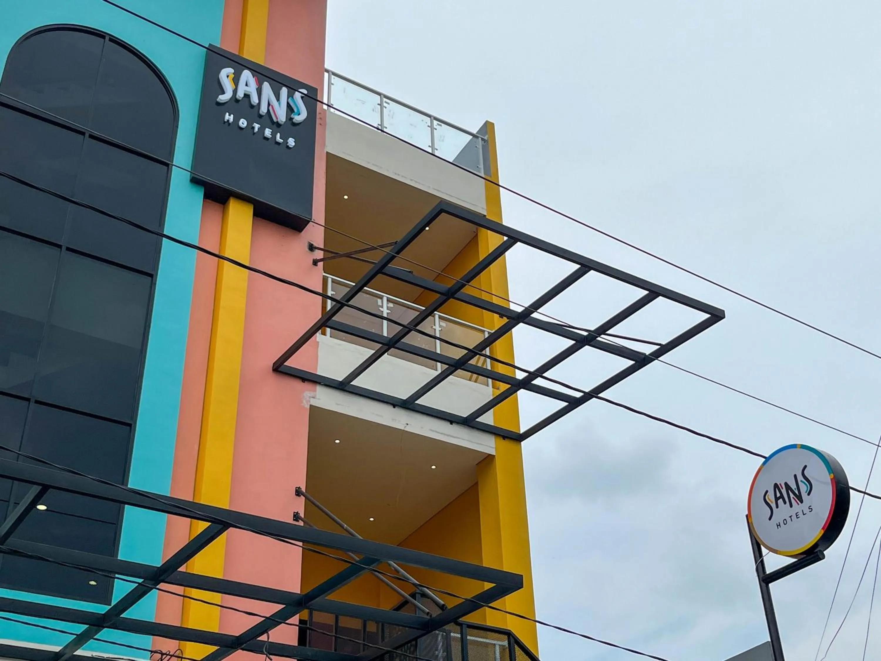 Property building in SANS Hotel Premiere Majapahit Semarang