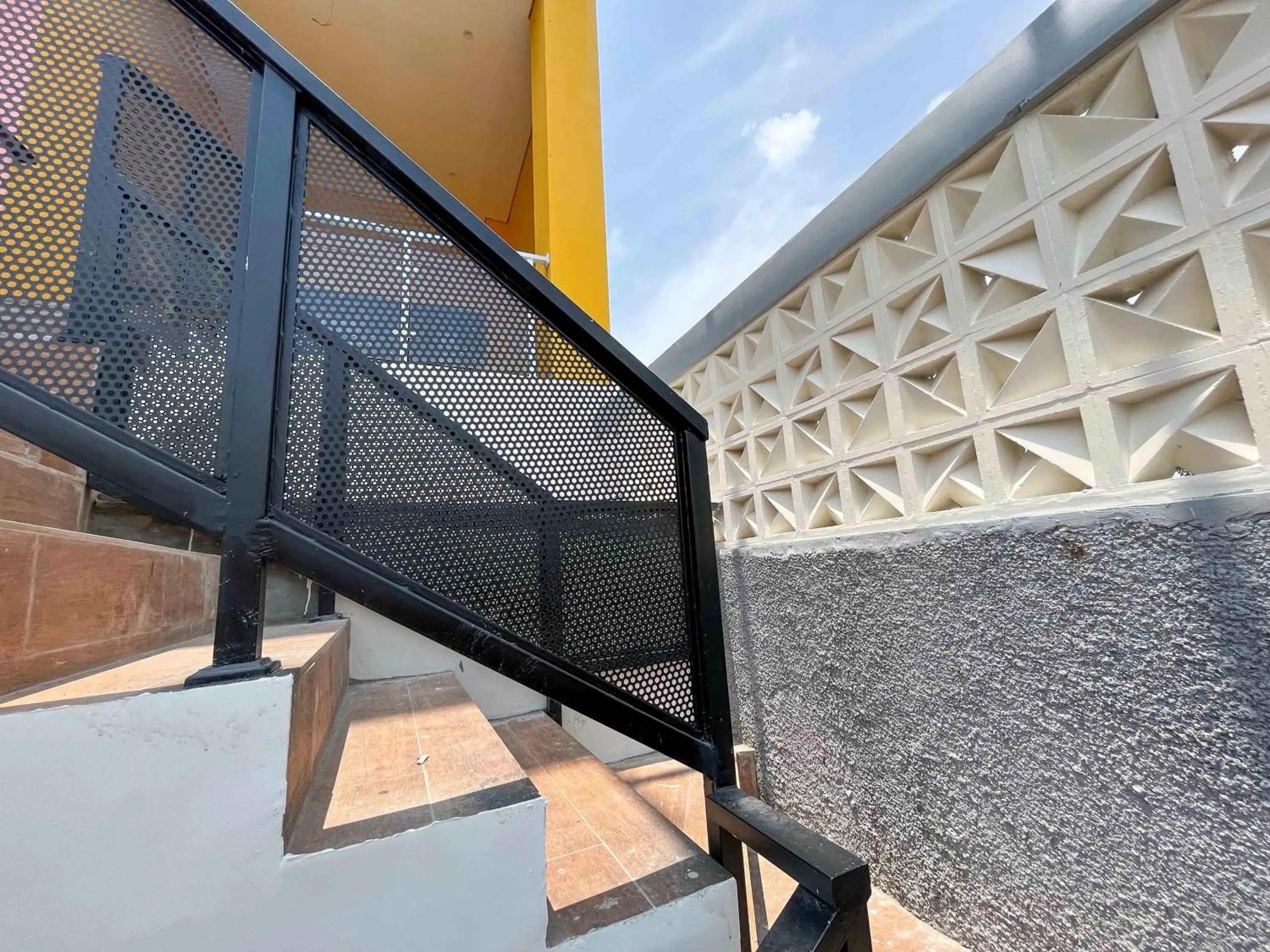 Property building in SANS Hotel Premiere Majapahit Semarang