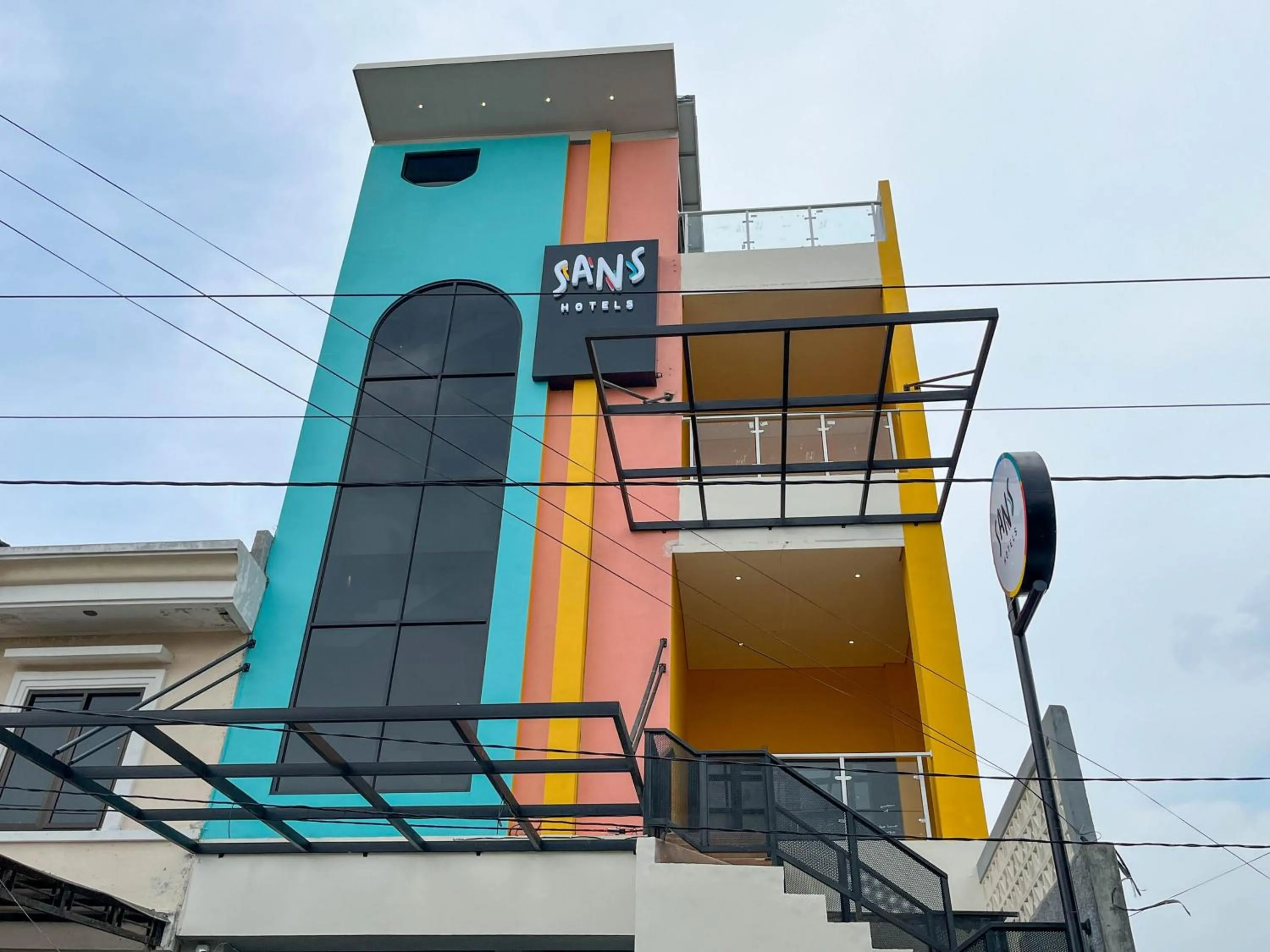 Property building in SANS Hotel Premiere Majapahit Semarang