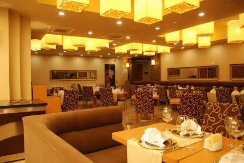 Restaurant/places to eat in Volley Hotel İzmir