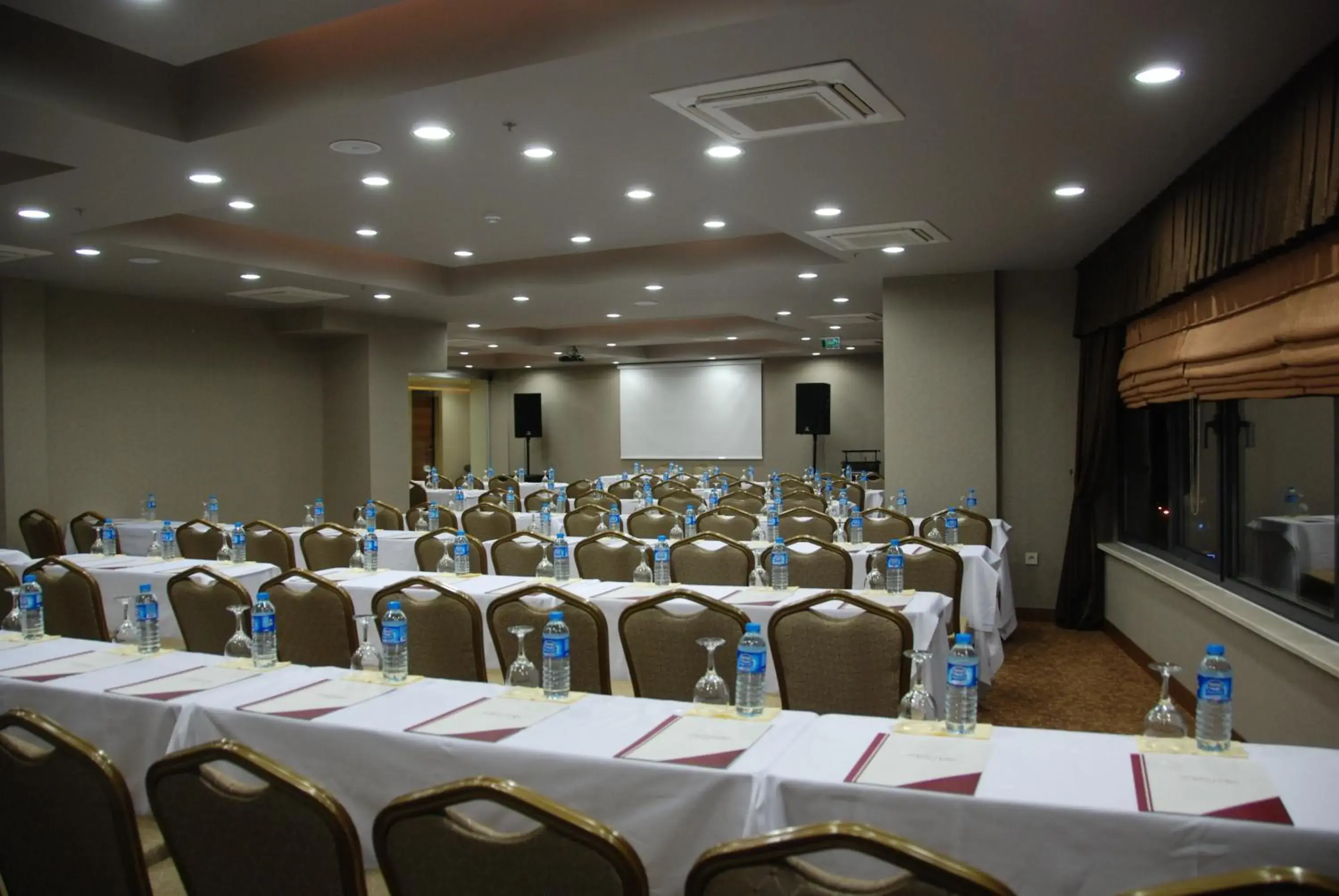 Volley Hotel İzmir Volley Hotel İzmir