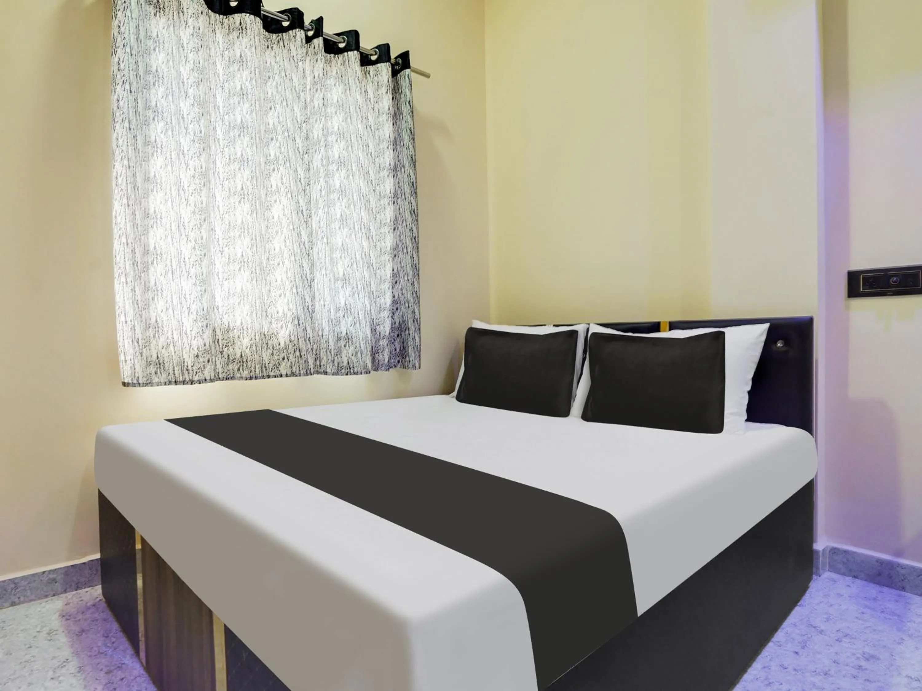 Bedroom, Bed in Hotel O RK 2