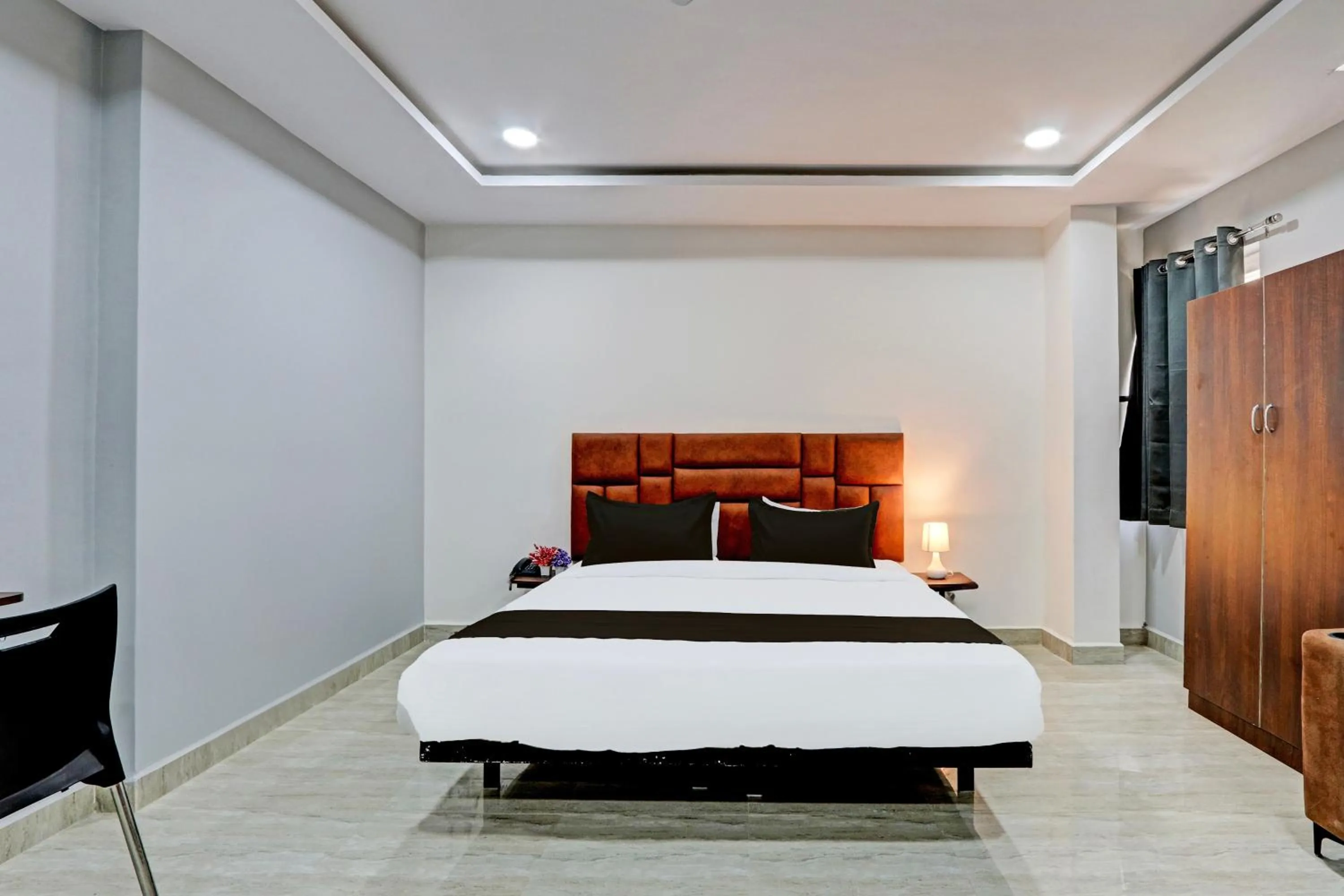 Bedroom, Bed in Hotel O Lavish Tranquil