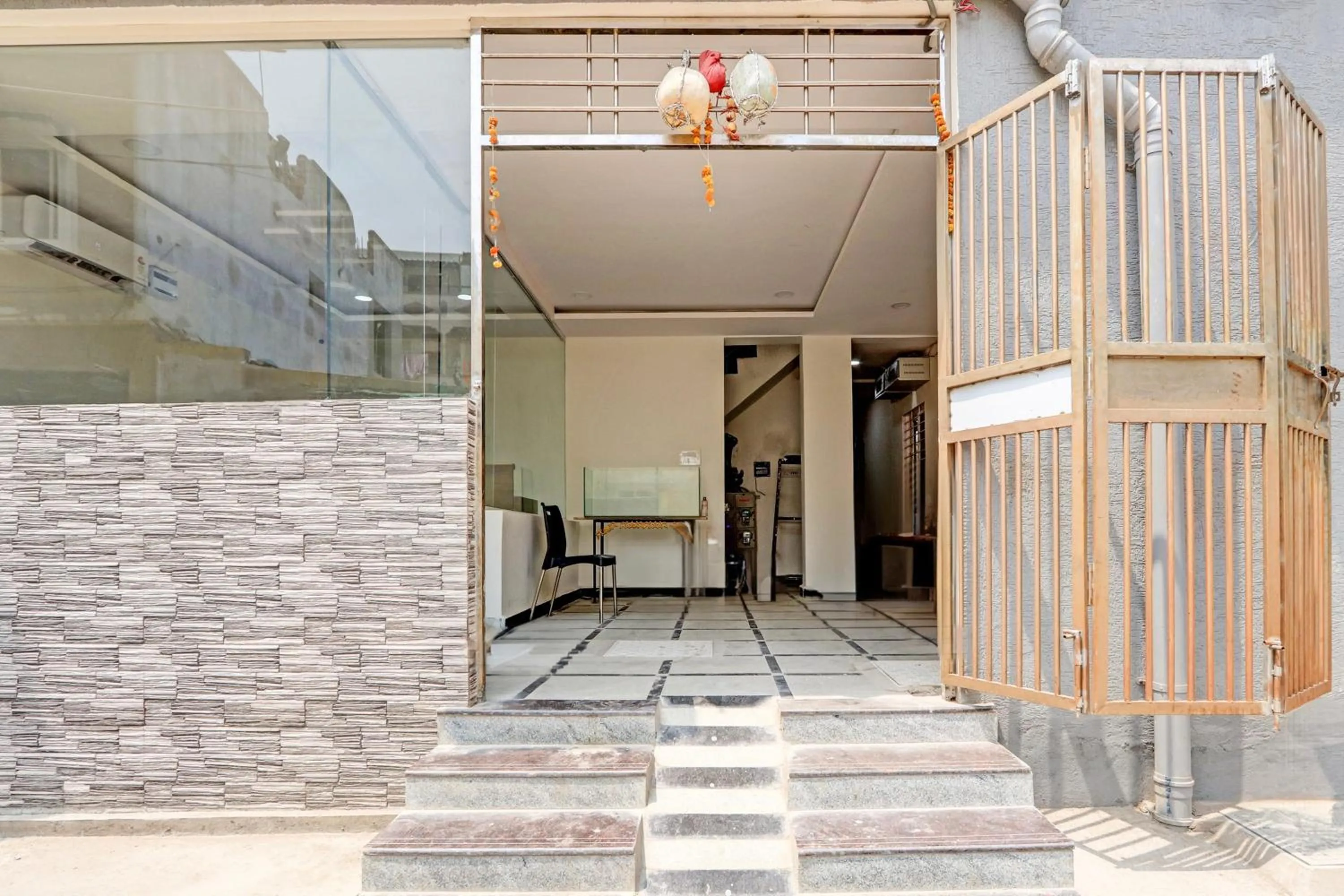 Facade/entrance in Hotel O Lavish Tranquil