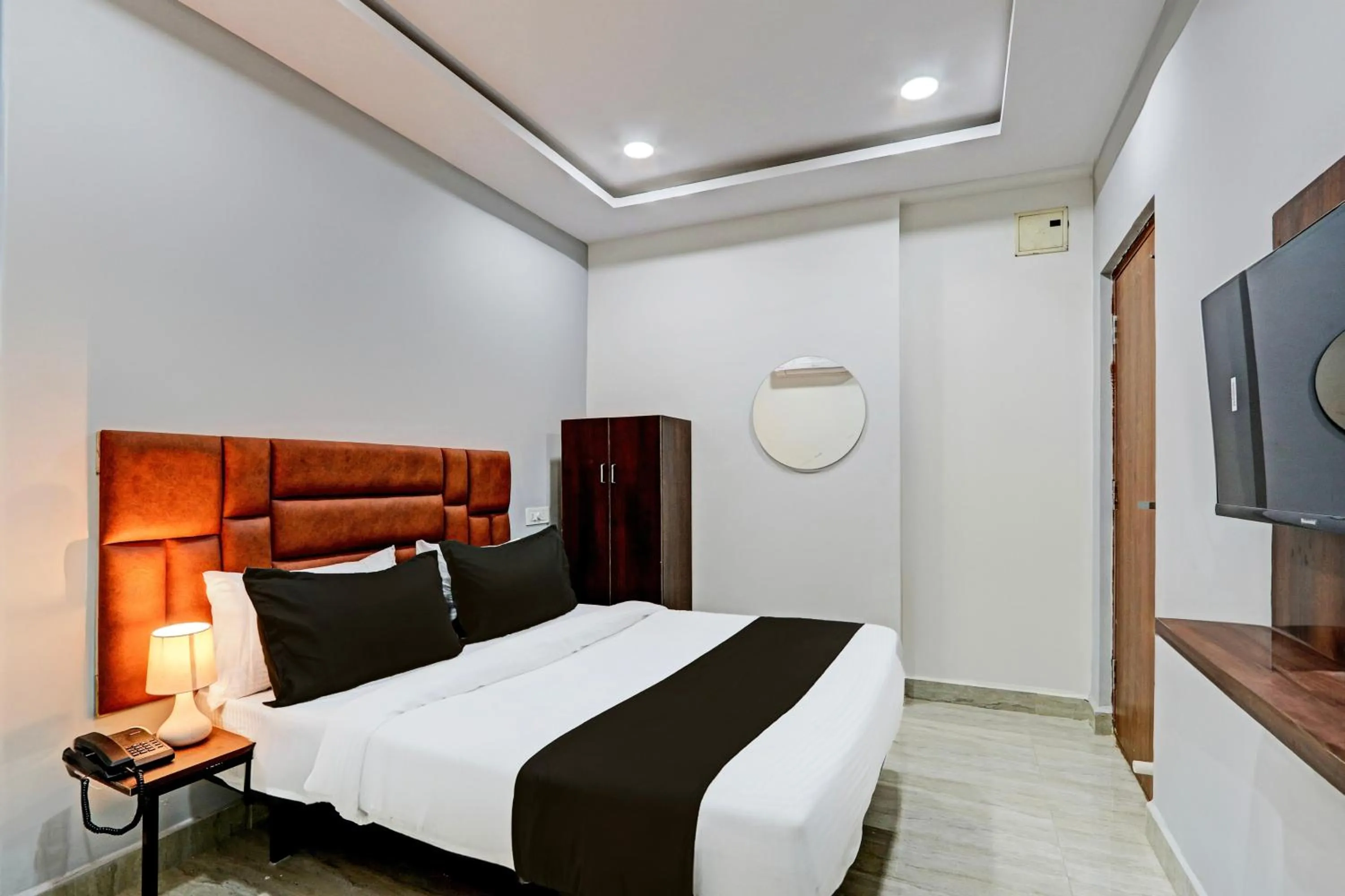 Bedroom, Bed in Hotel O Lavish Tranquil