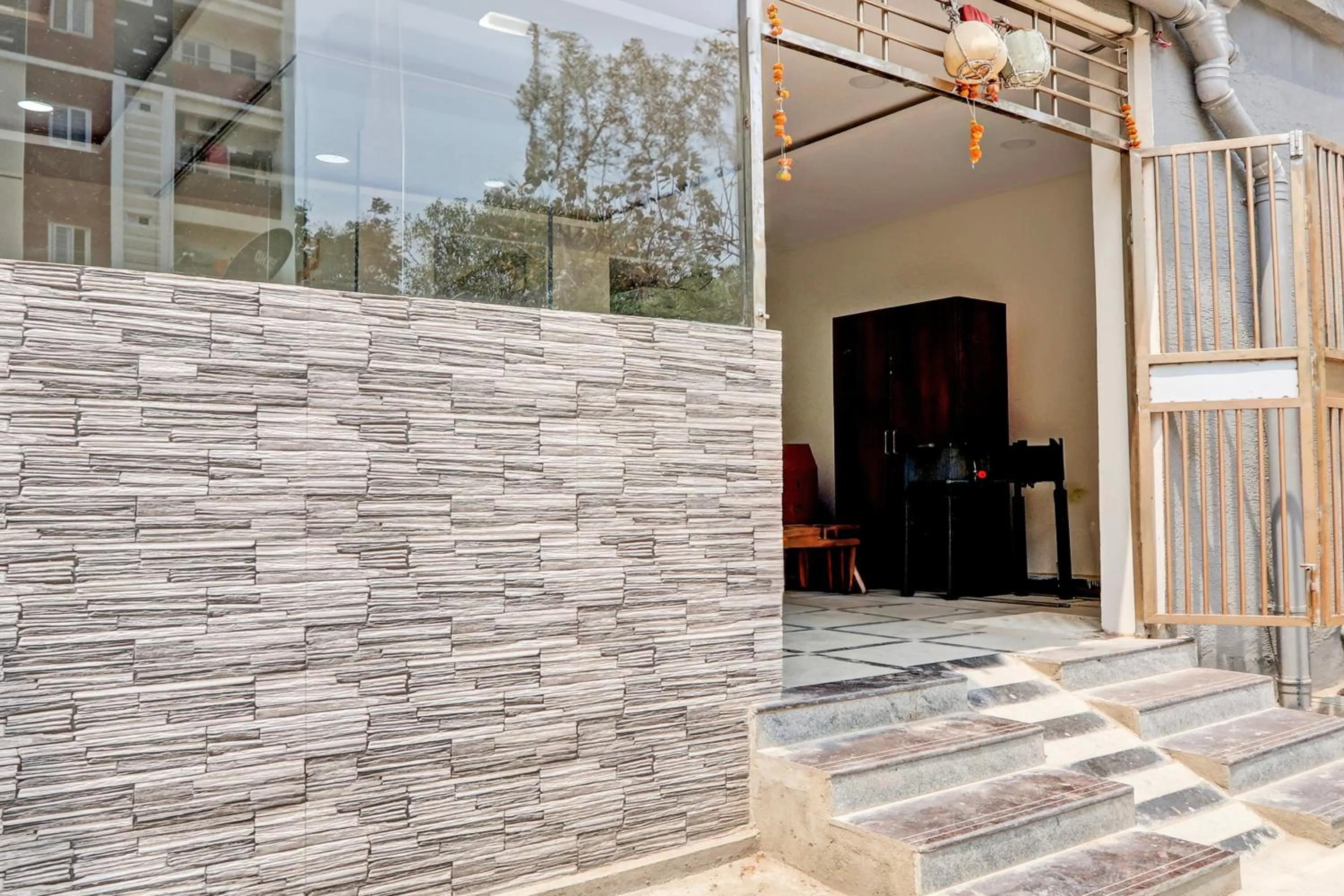 Facade/entrance in Hotel O Lavish Tranquil