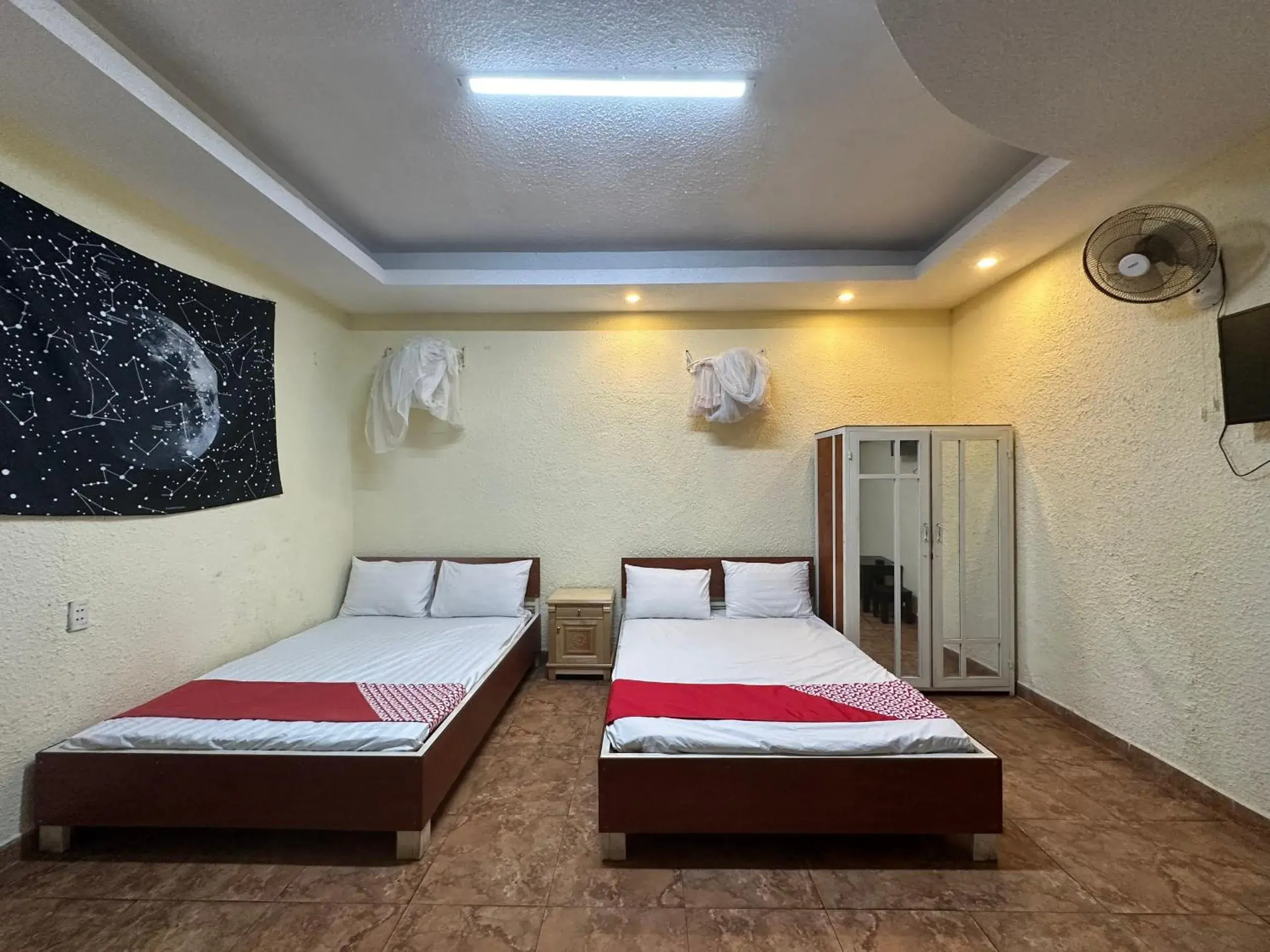 Bedroom, Bed in OYO 1232 Pòn Pon Hostel Bedroom, Bed in OYO 1232 Pòn Pon Hostel