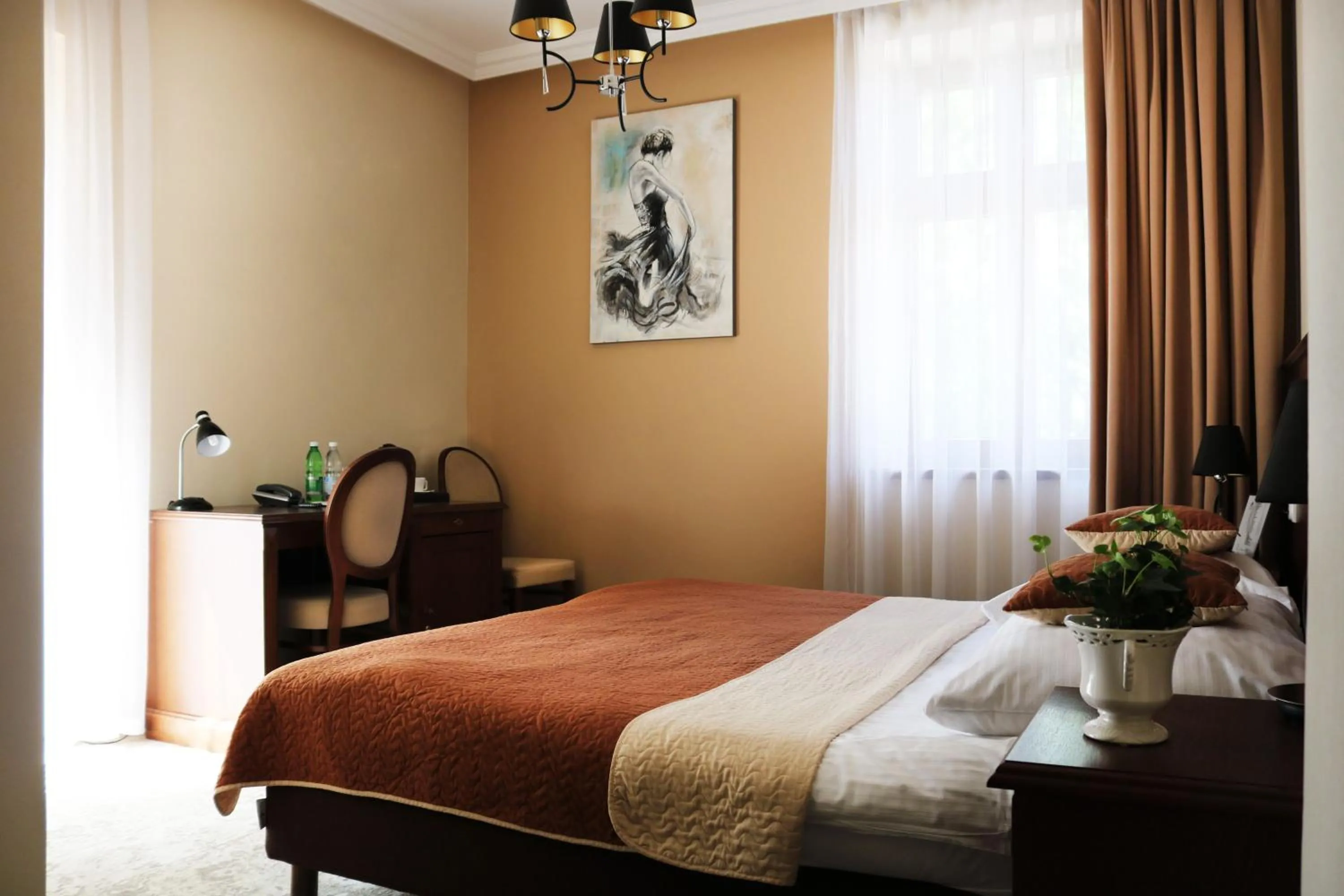 Deluxe King Room in Hotel Gal