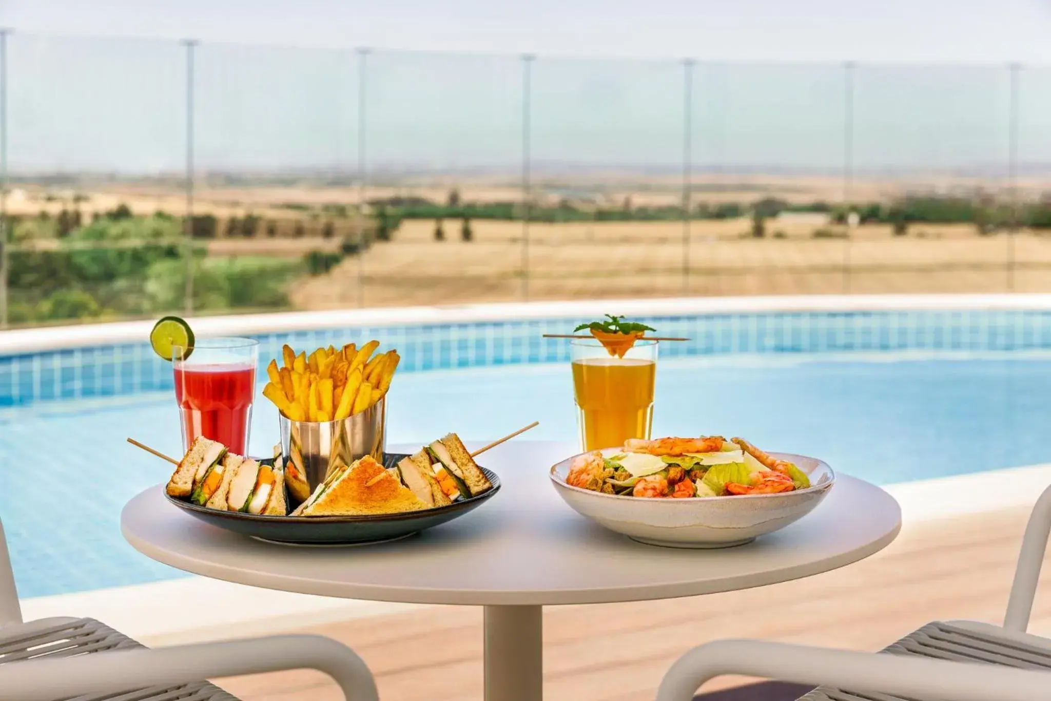 Lounge or bar in Holiday Inn Beja by IHG Lounge or bar in Holiday Inn Beja by IHG