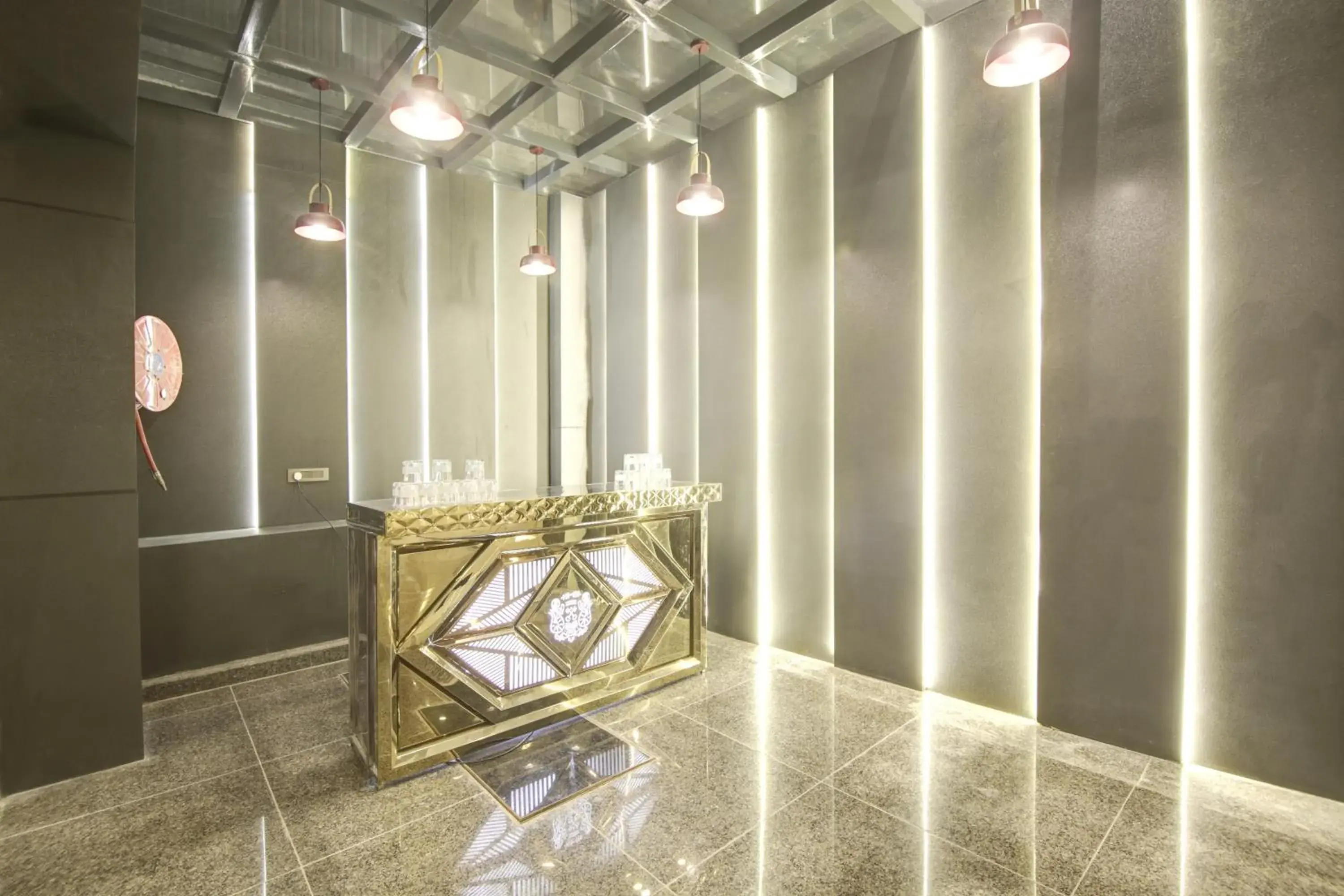 Lounge or bar in Saltstayz Premier - Near Golf Course Road & Sector 57 Lounge or bar in Saltstayz Premier - Near Golf Course Road & Sector 57