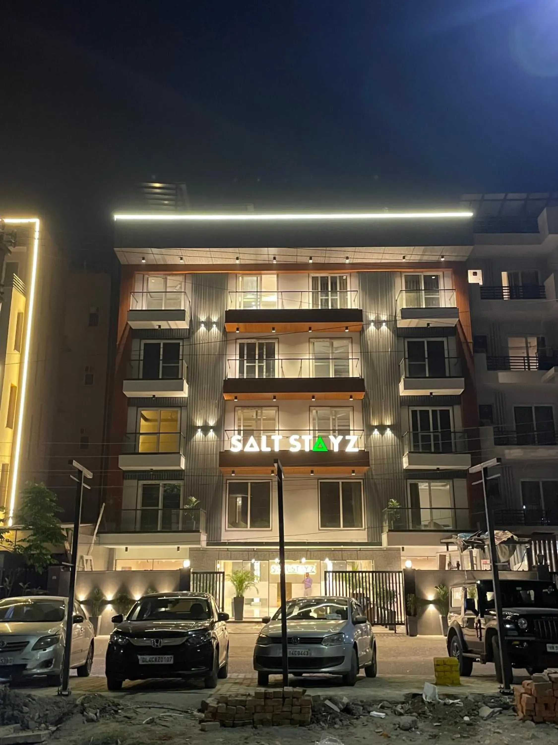 Facade/entrance in Saltstayz Premier - Near Golf Course Road & Sector 57 Facade/entrance in Saltstayz Premier - Near Golf Course Road & Sector 57