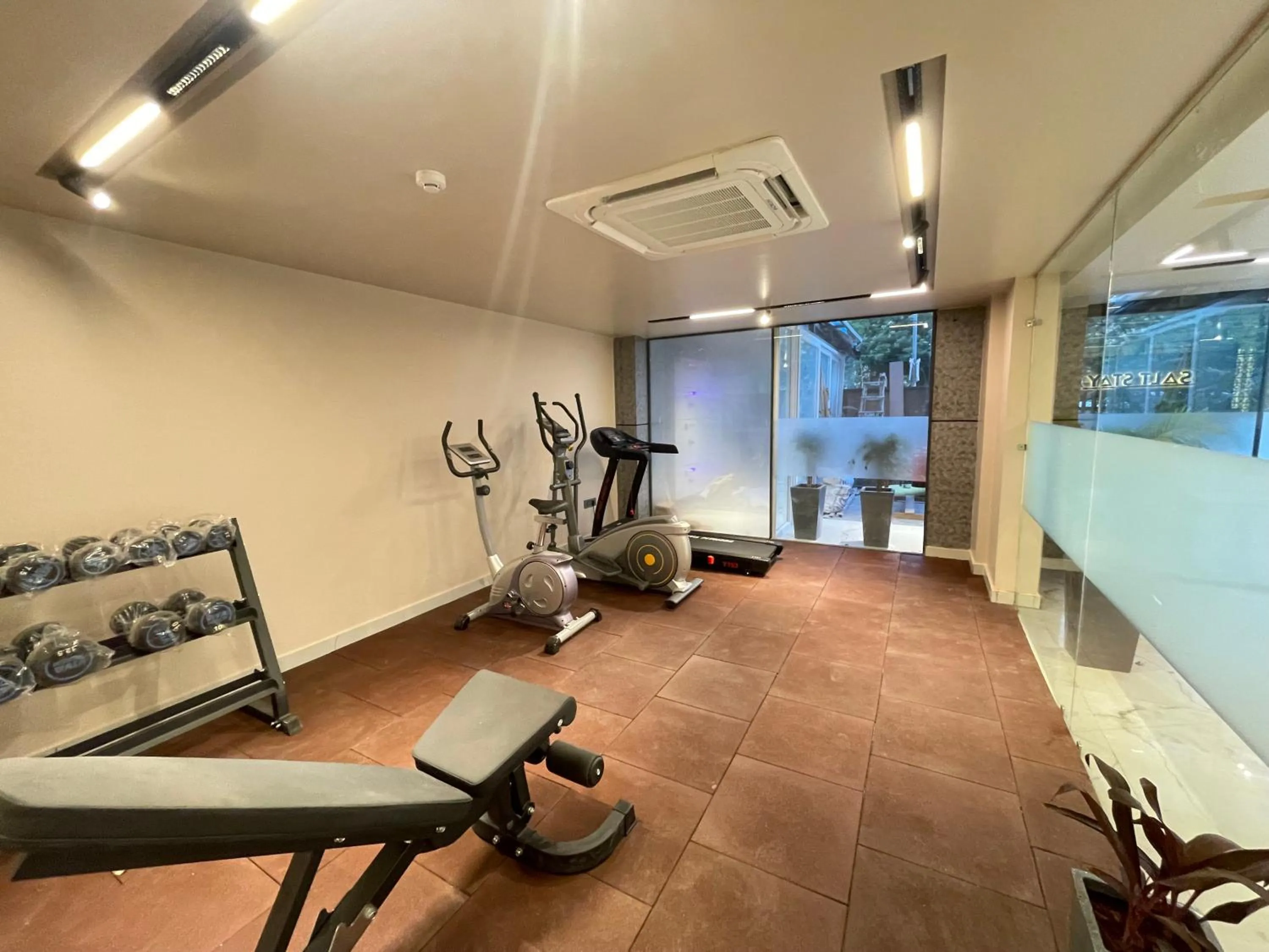 Fitness centre/facilities in Saltstayz Premier - Near Golf Course Road & Sector 57