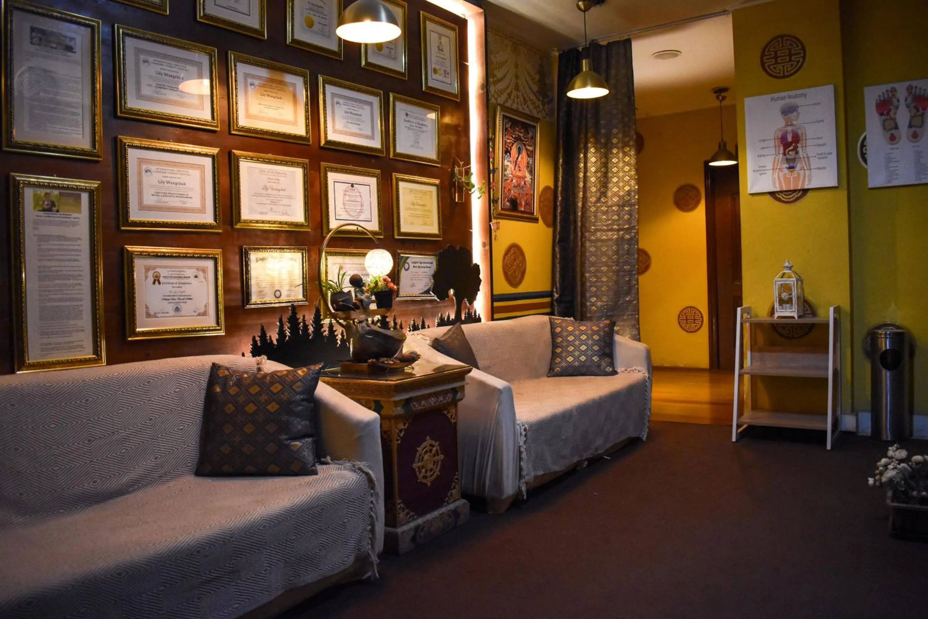 Massage in 33 Soksoom Centre for Well-Being & Happinesss - Boutique Hotel