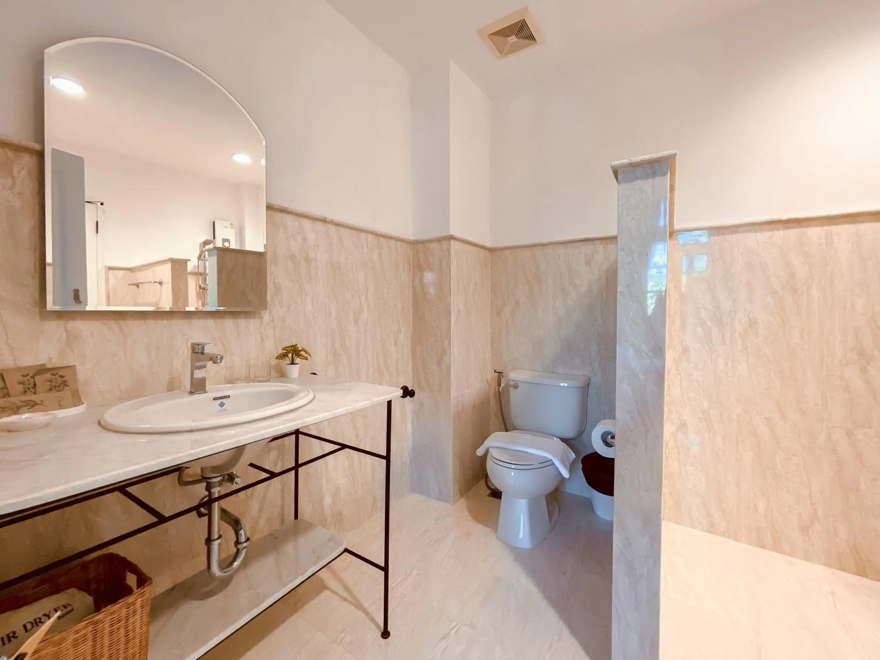 Shower in Villetta The Eyrie Khaoyai