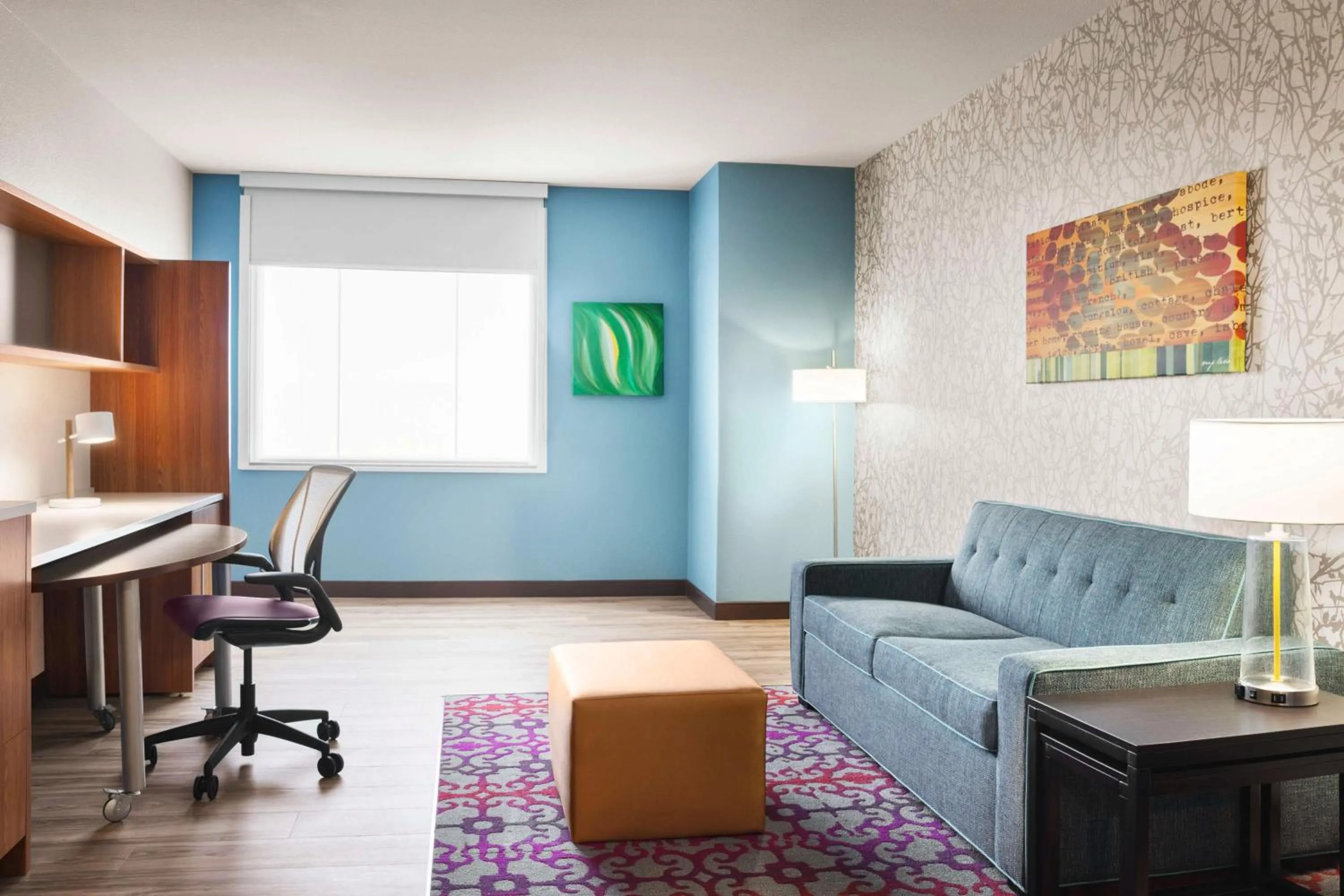 Living room in Home2 Suites by Hilton Albuquerque Downtown/University