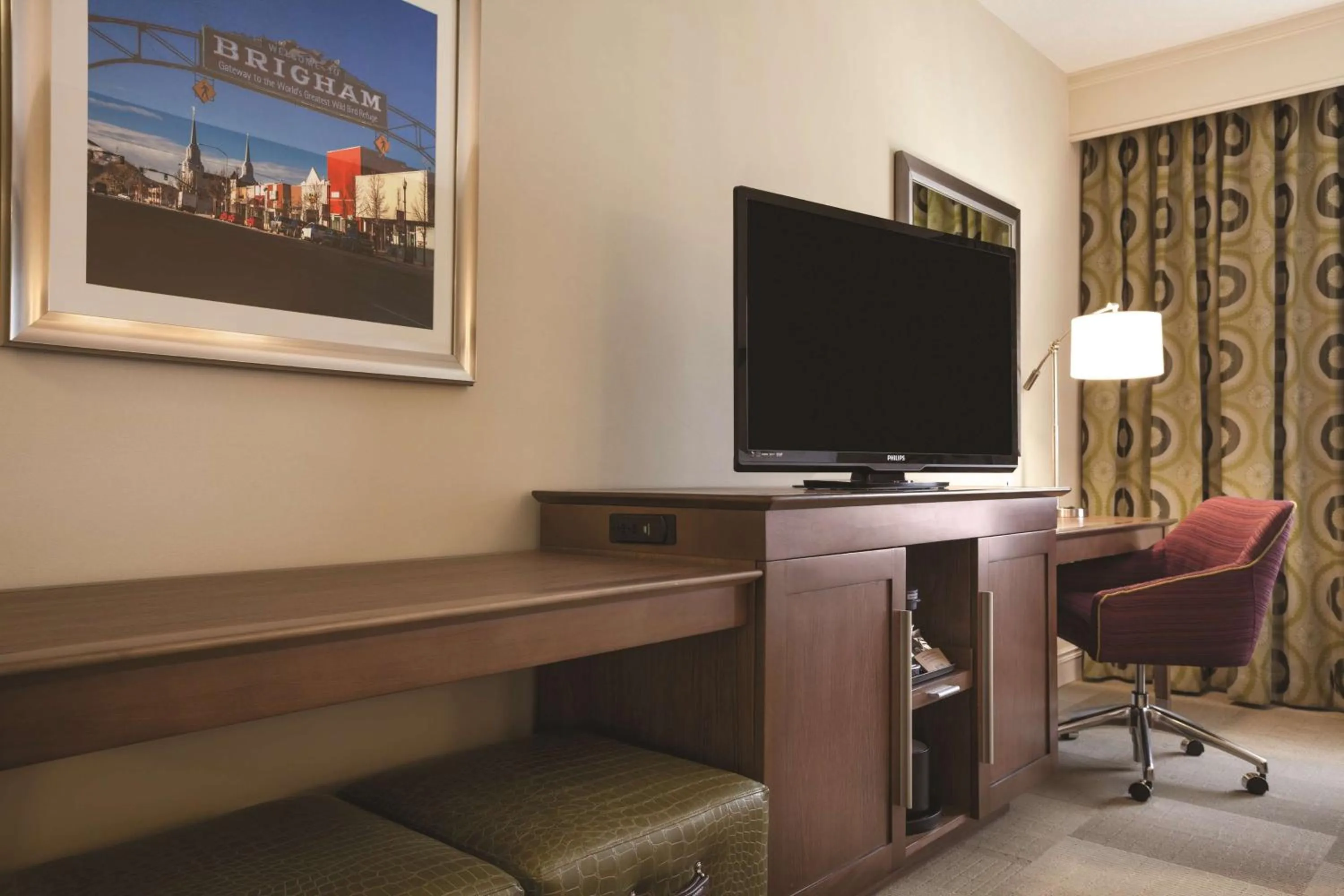 Bed in Hampton Inn Brigham City