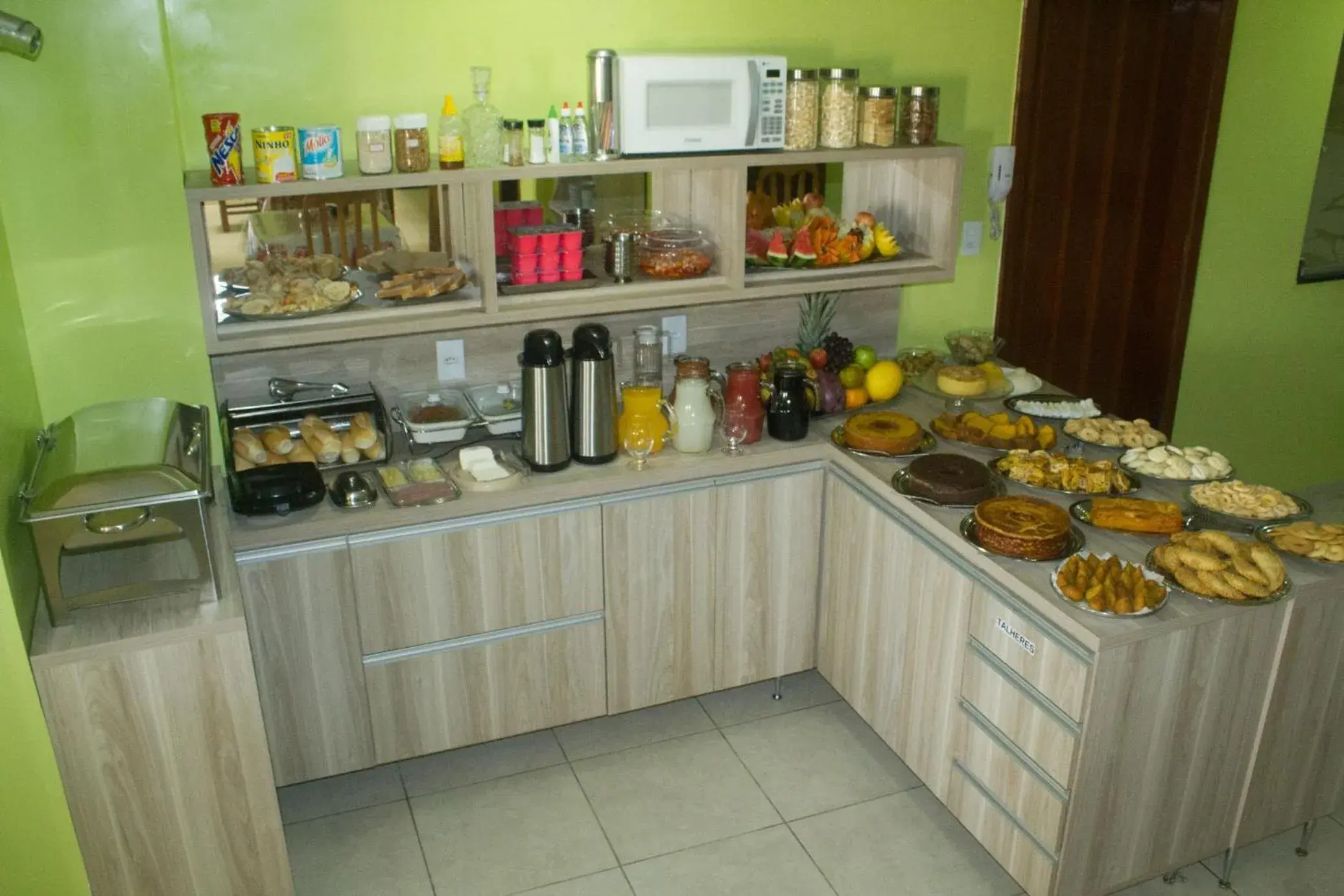 Restaurant/places to eat in Palace Hotel Pôr do Sol Restaurant/places to eat in Palace Hotel Pôr do Sol