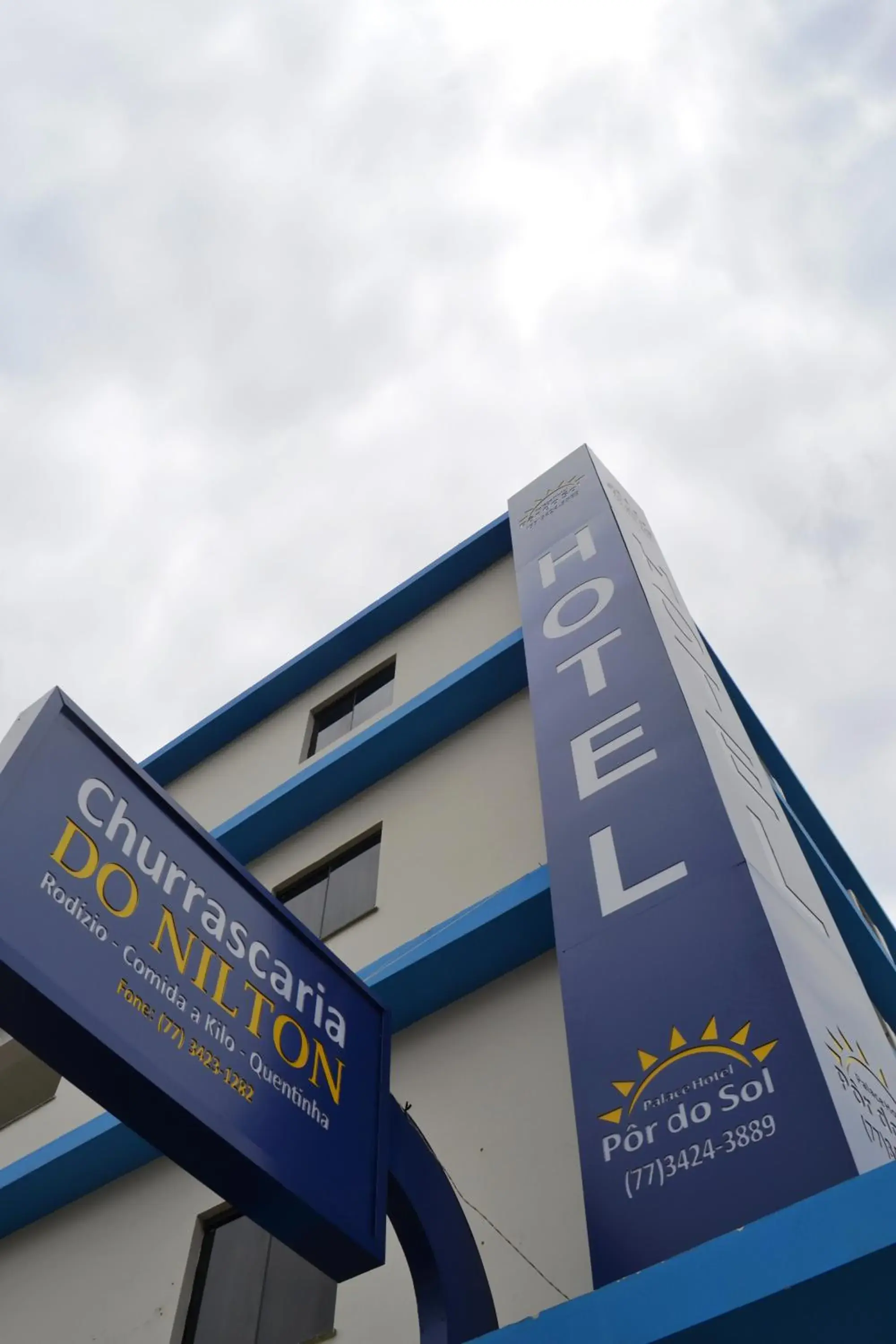 Facade/entrance in Palace Hotel Pôr do Sol Facade/entrance in Palace Hotel Pôr do Sol