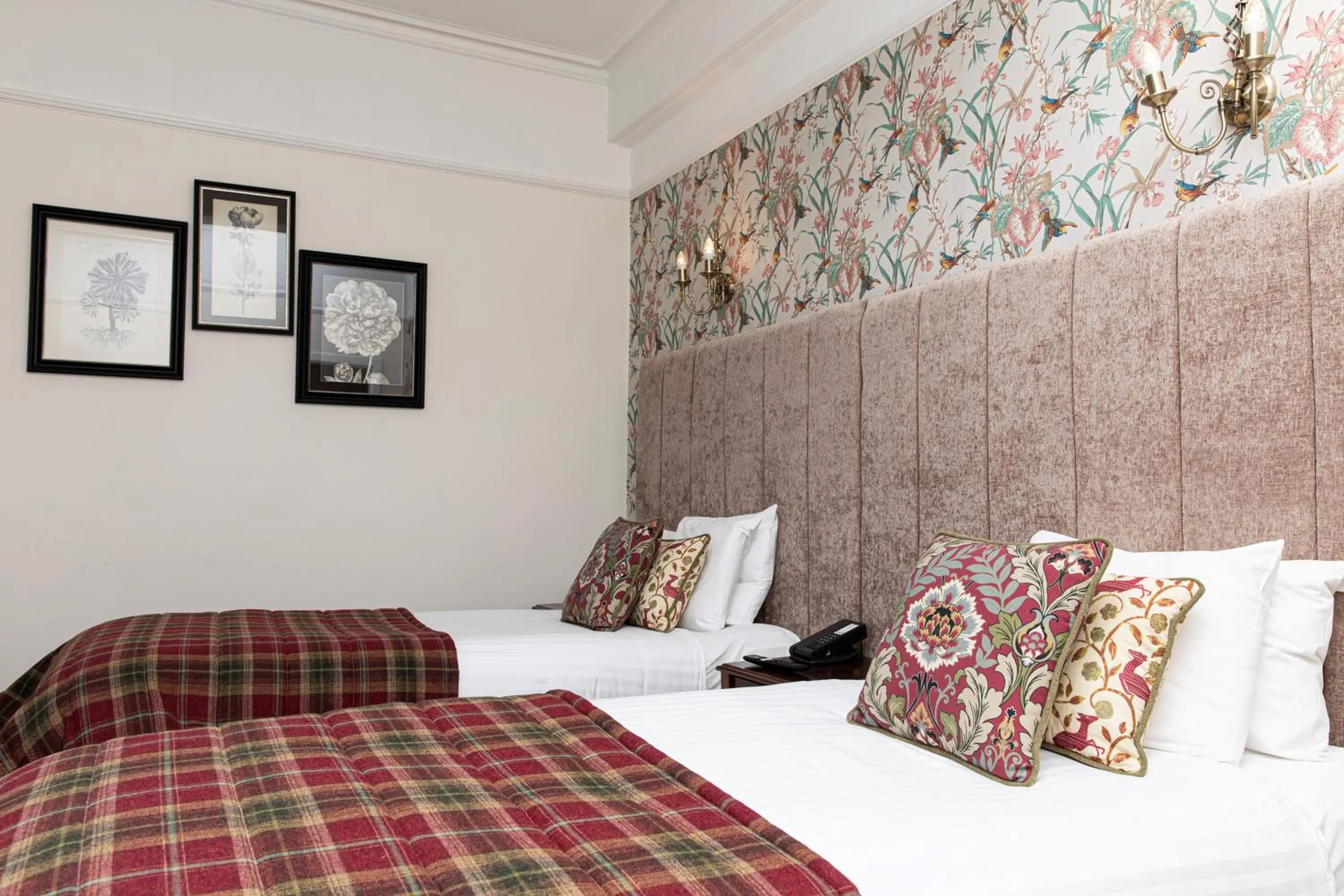 Bedroom, Bed in The Atholl Palace