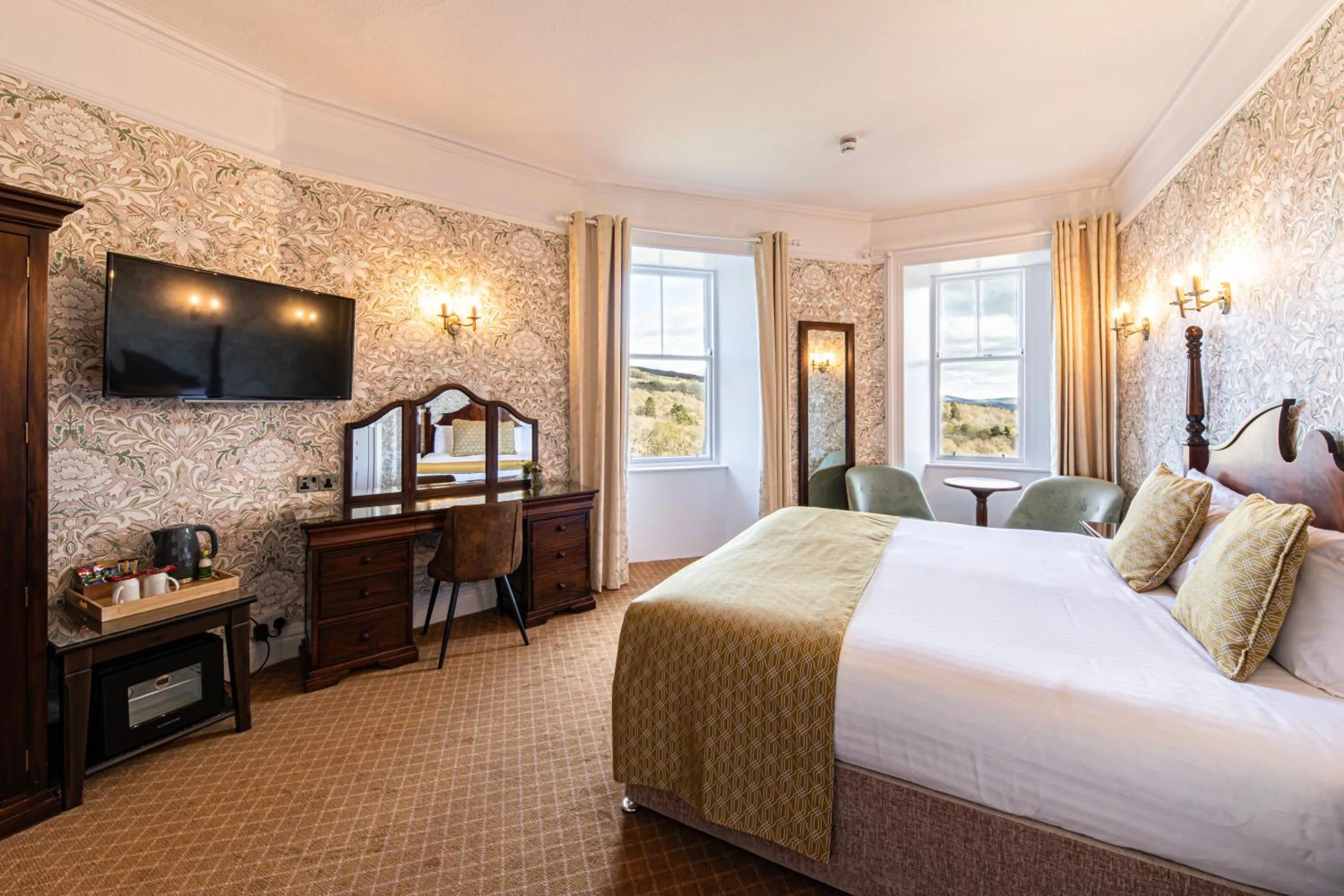 Bedroom, Bed in The Atholl Palace