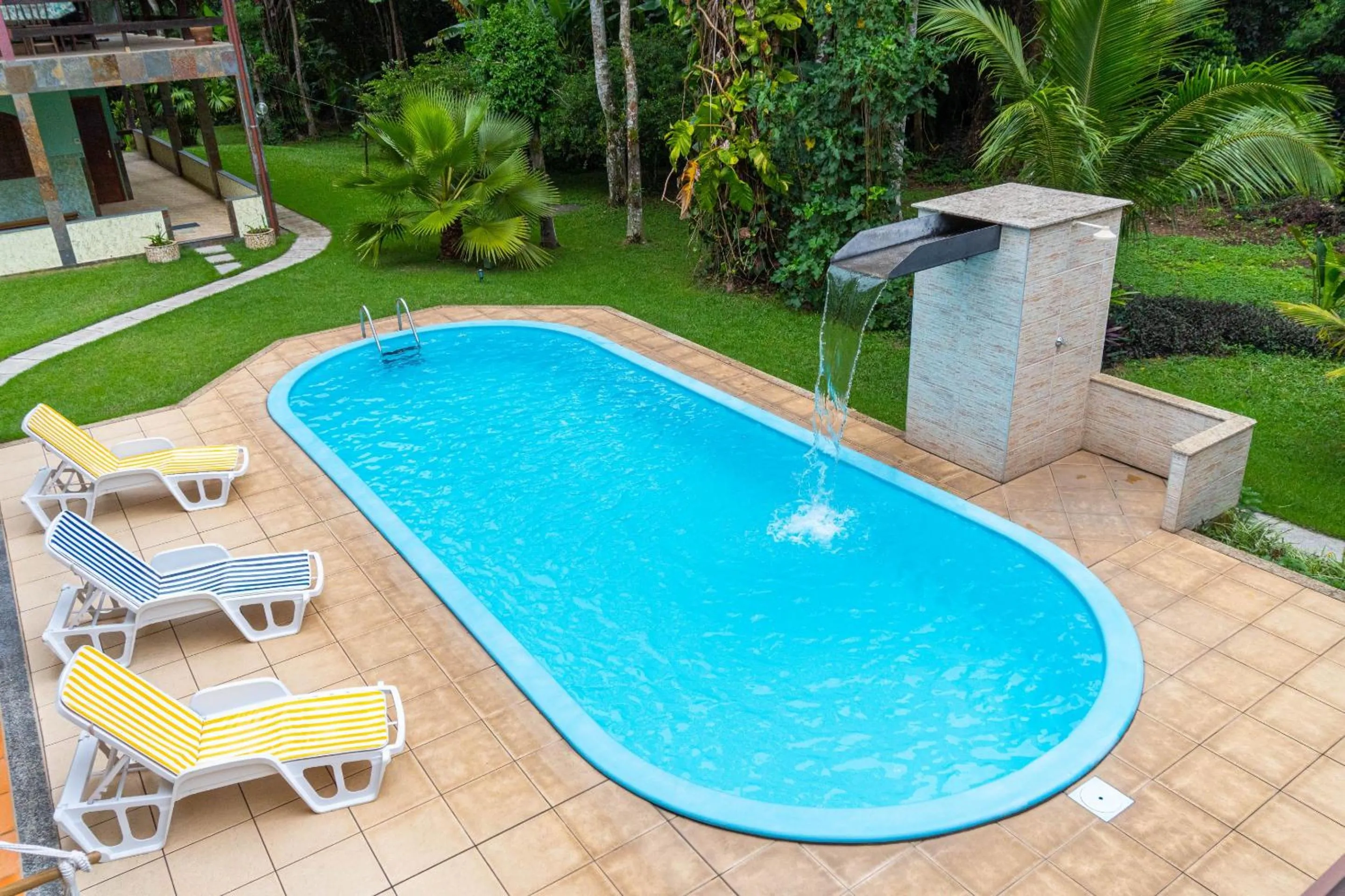 Swimming pool in Pousada Santa Anna