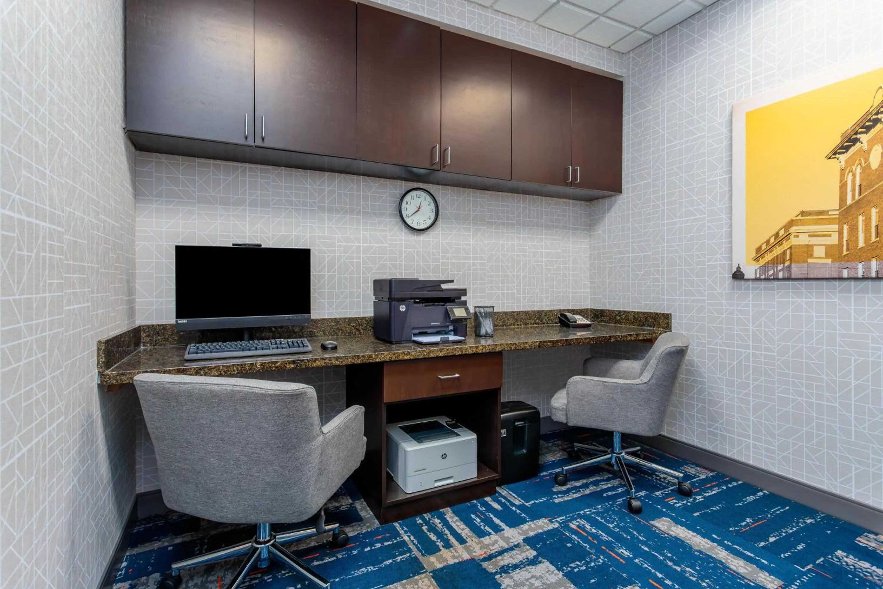 Business facilities in Hampton Inn and Suites Parkersburg Downtown