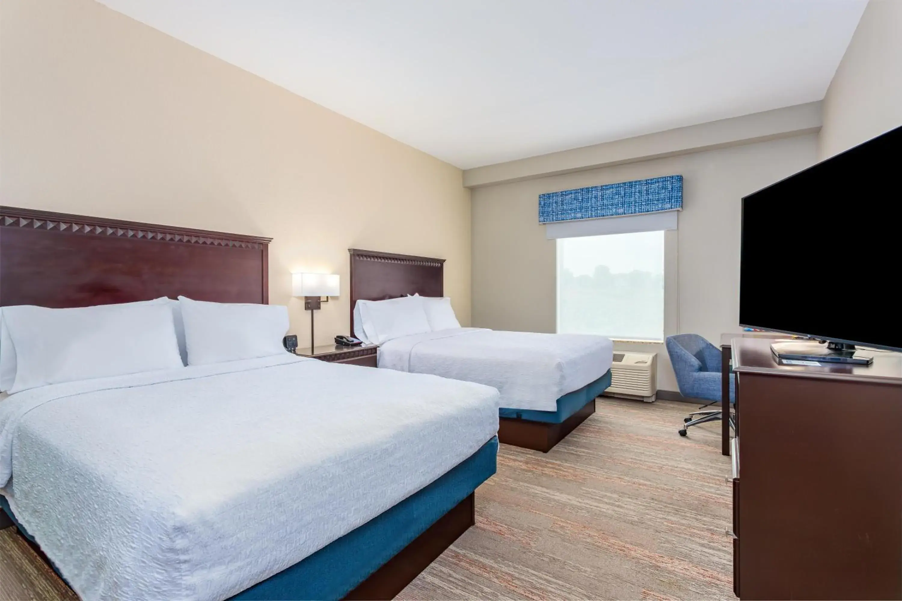 Queen Room with Two Queen Beds (4 Adults) in Hampton Inn and Suites Parkersburg Downtown Queen Room with Two Queen Beds (4 Adults) in Hampton Inn and Suites Parkersburg Downtown