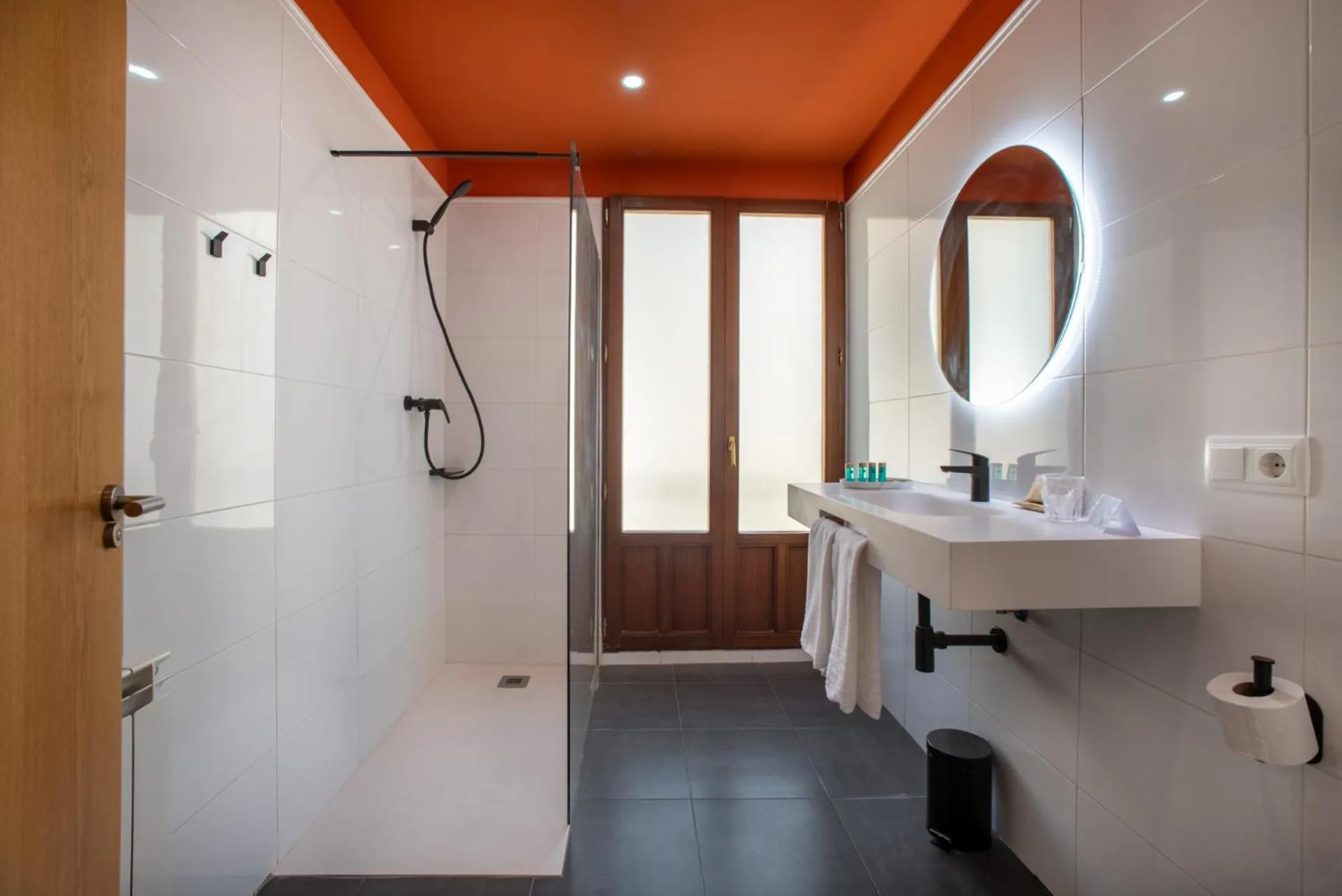Bathroom in Hotel-Boutique by Gonzalo Sesma